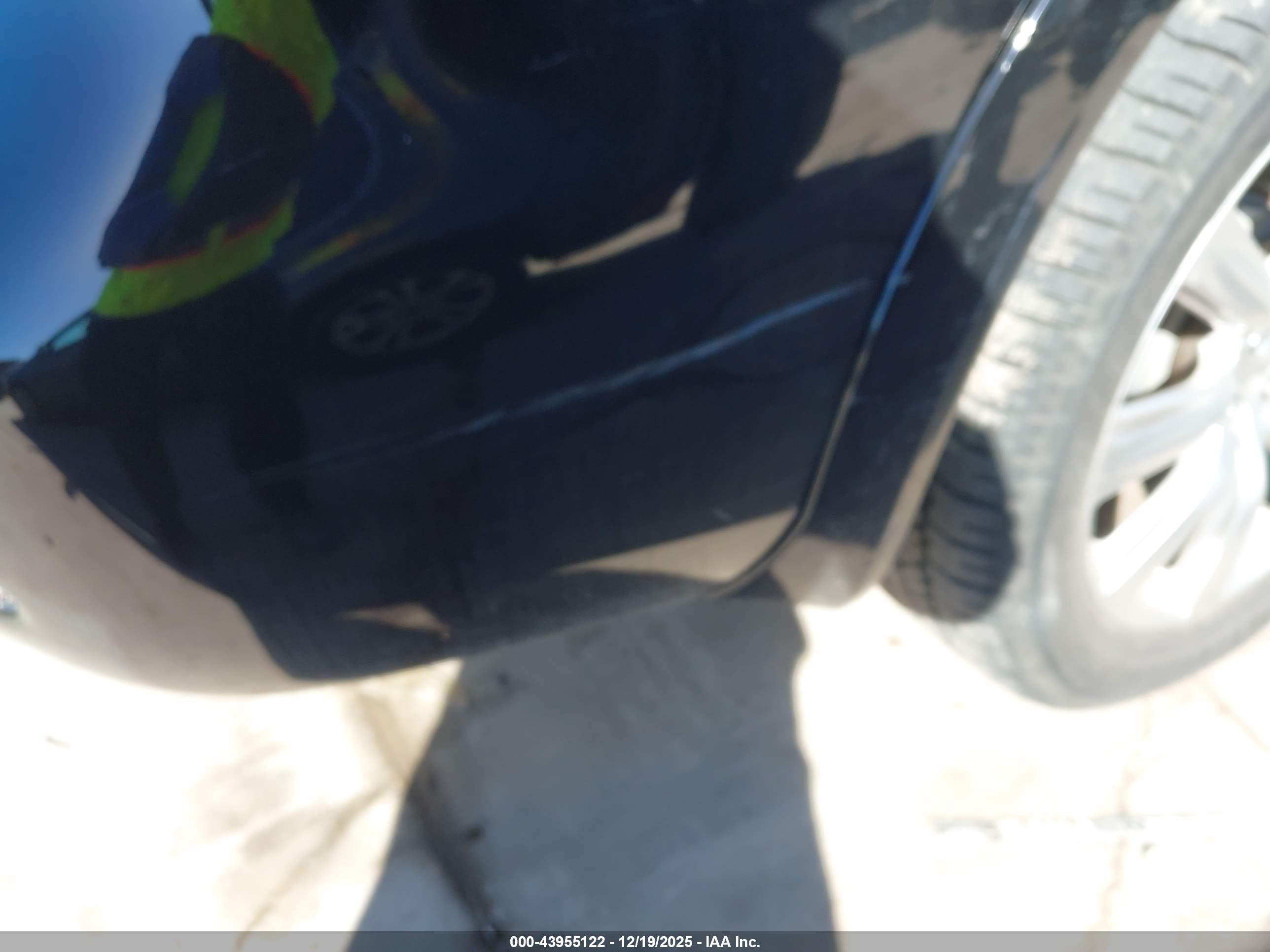 INFINITI QX80 image 6