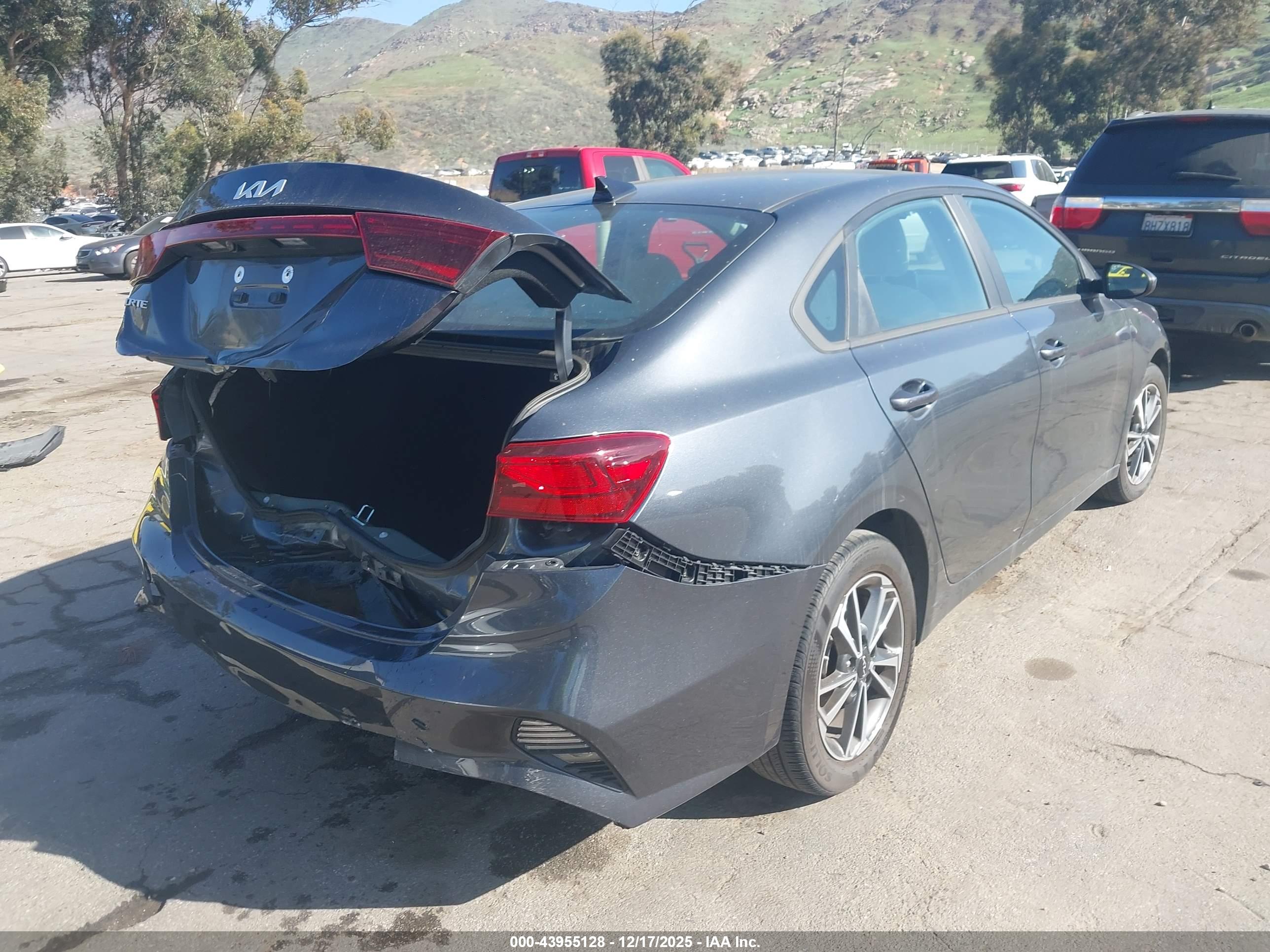 KIA FORTE image 4