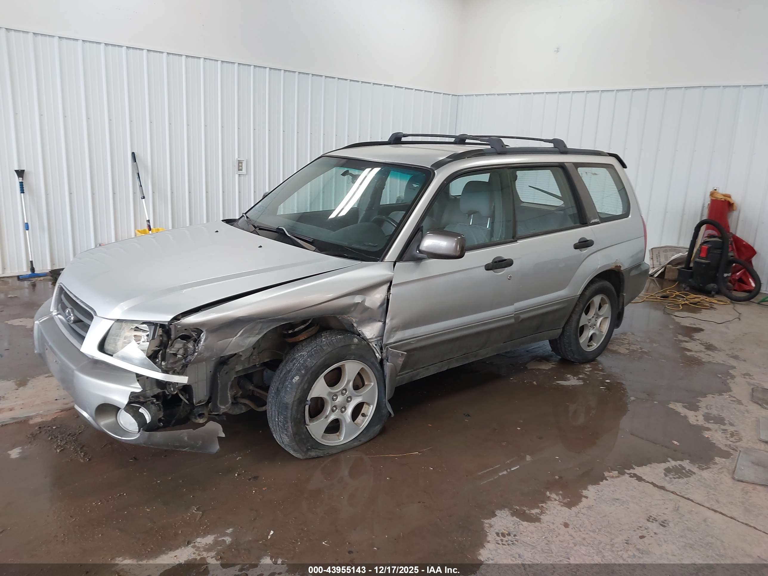 SUBARU FORESTER image 2