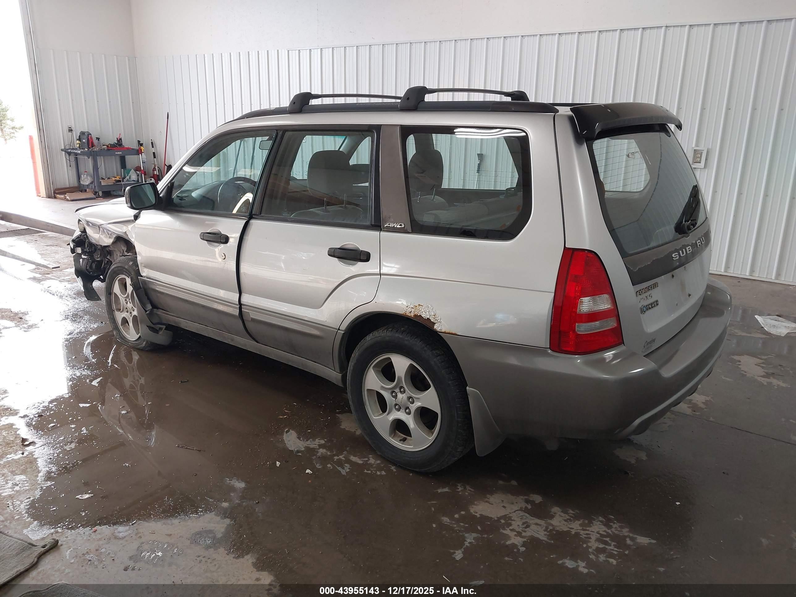 SUBARU FORESTER image 3