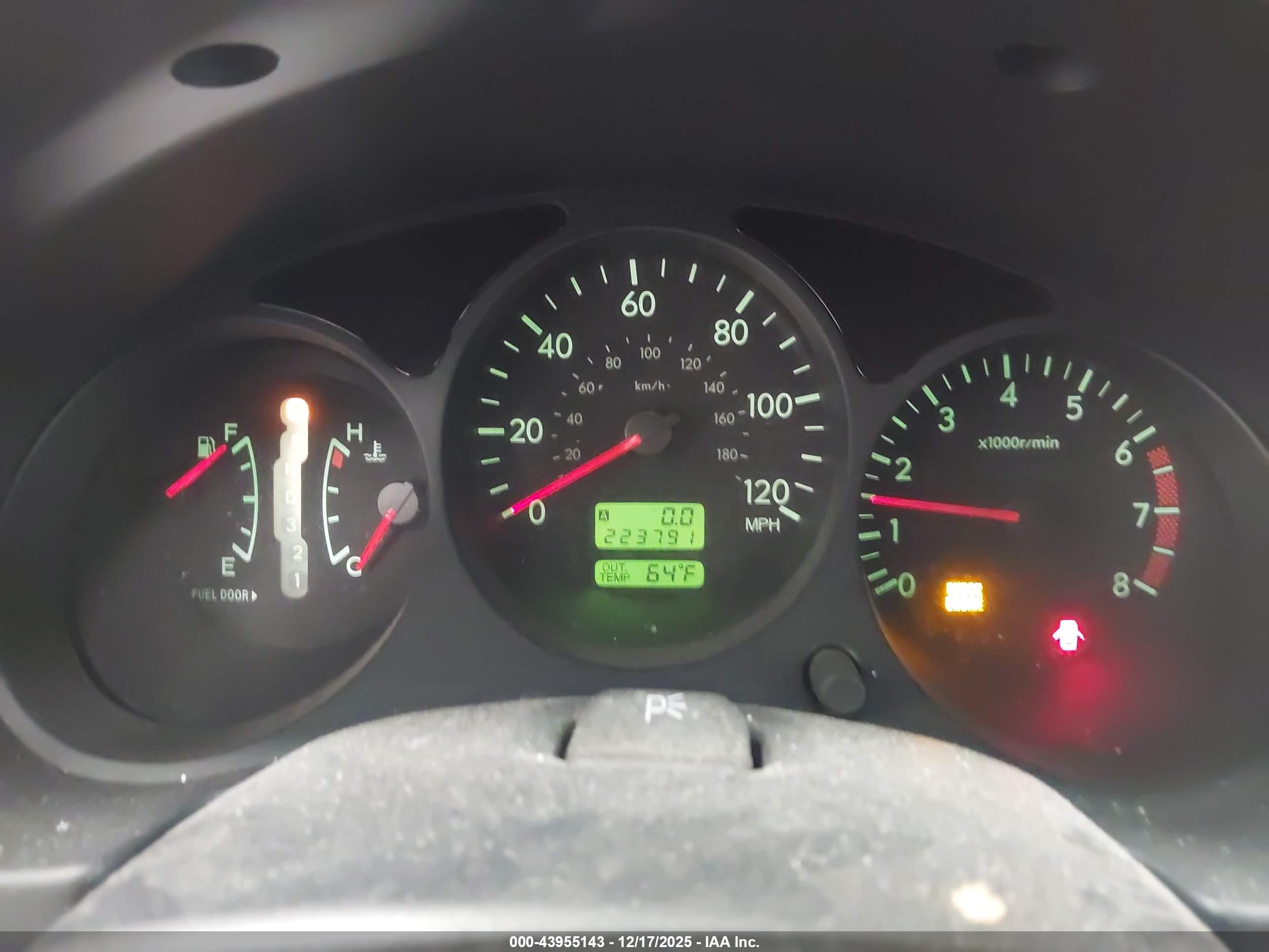 SUBARU FORESTER image 7