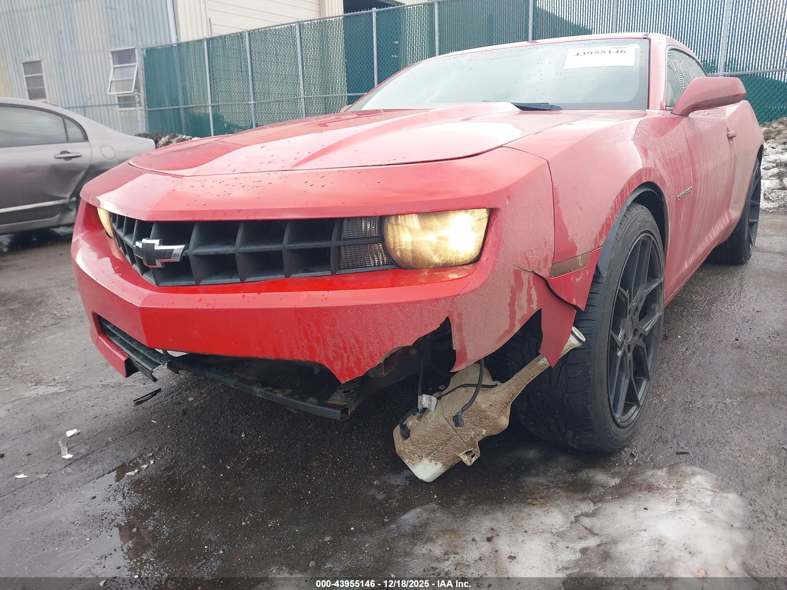 CHEVROLET CAMARO image 6