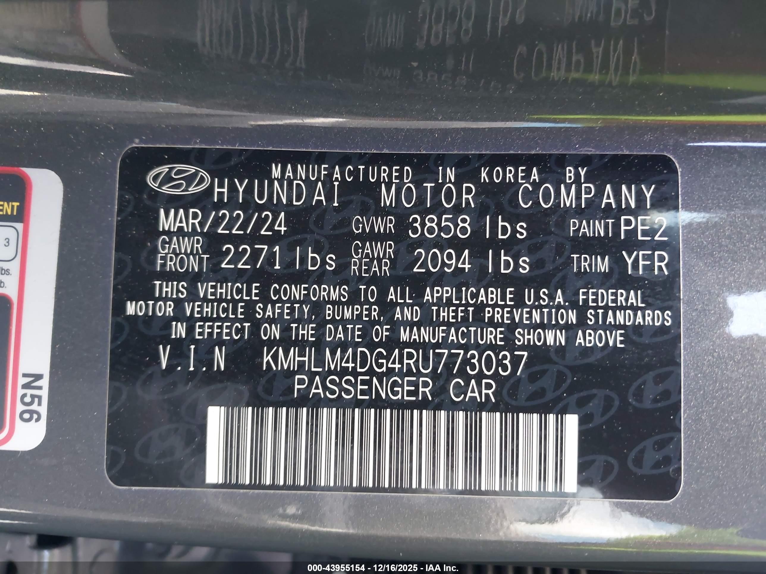 HYUNDAI ELANTRA image 9