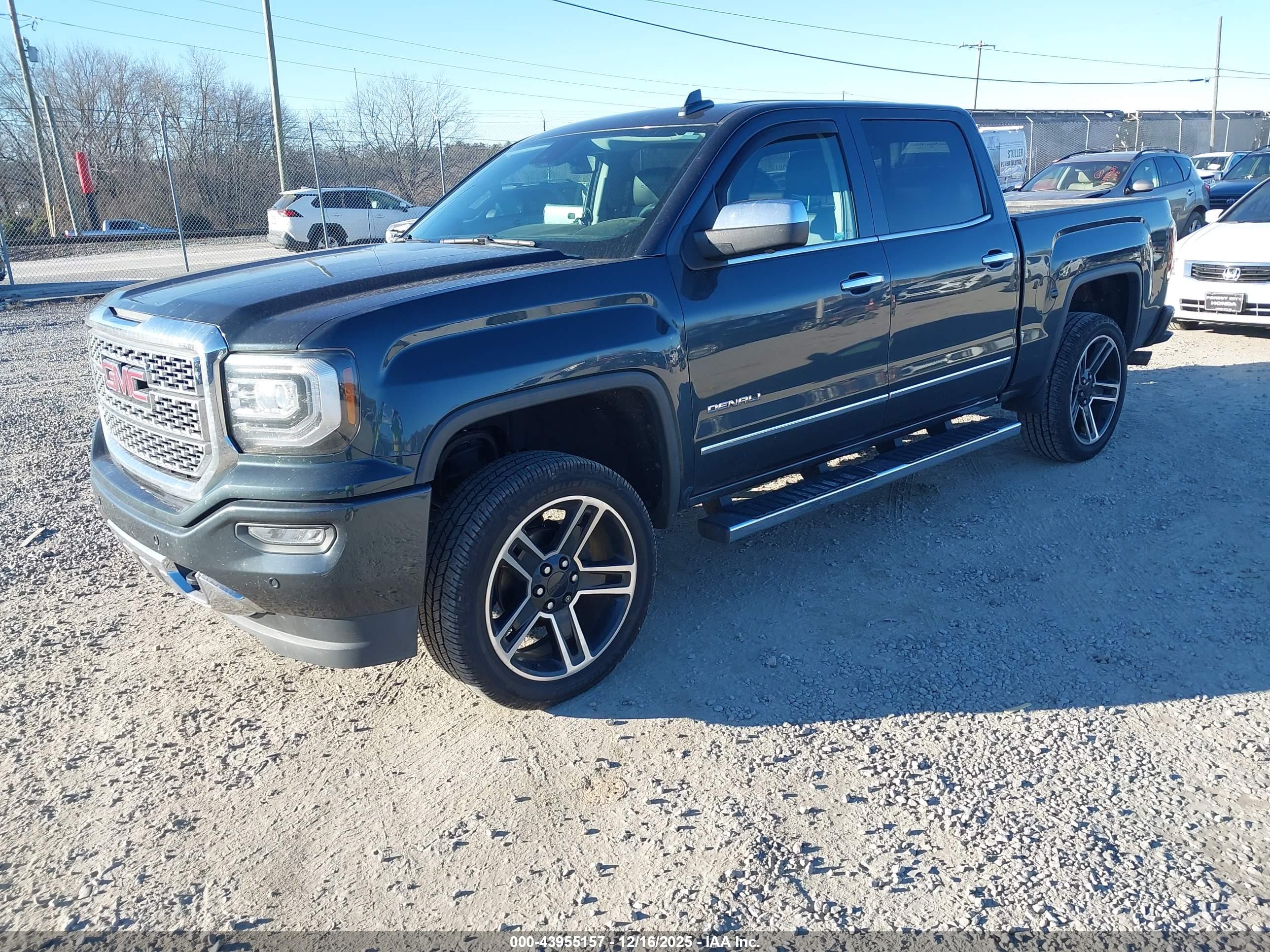 GMC SIERRA image 2