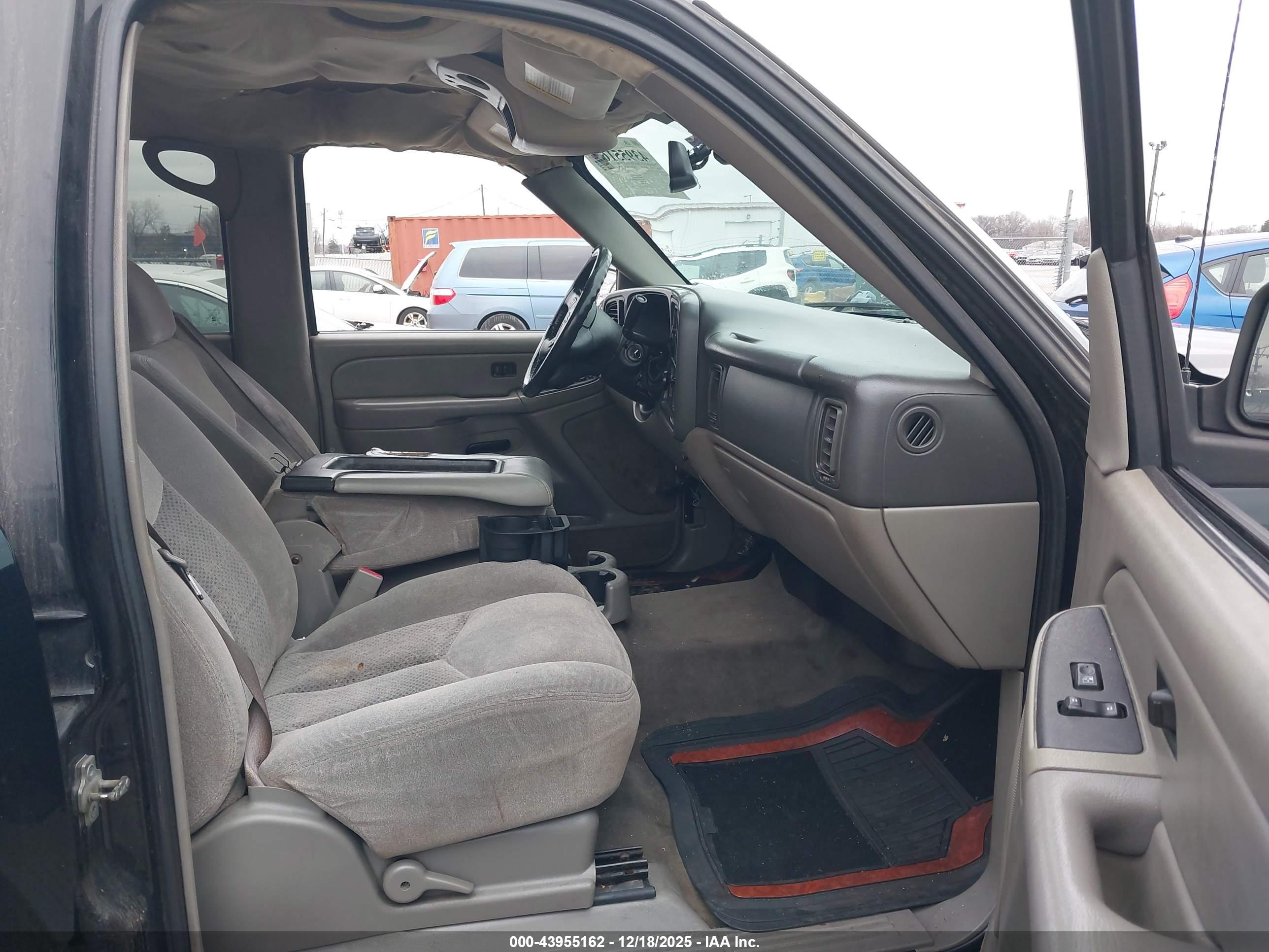 CHEVROLET AVALANCHE image 5