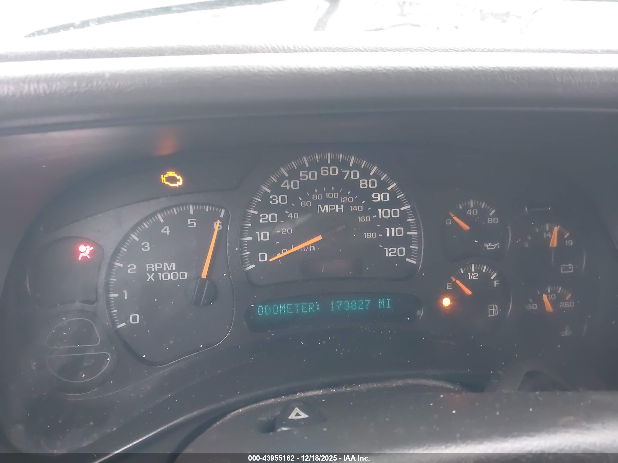 CHEVROLET AVALANCHE image 7