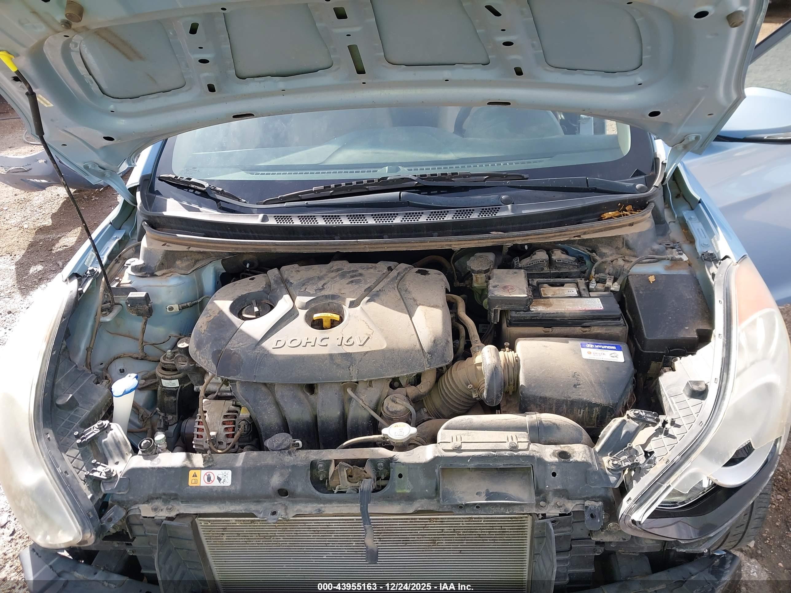 HYUNDAI ELANTRA image 10