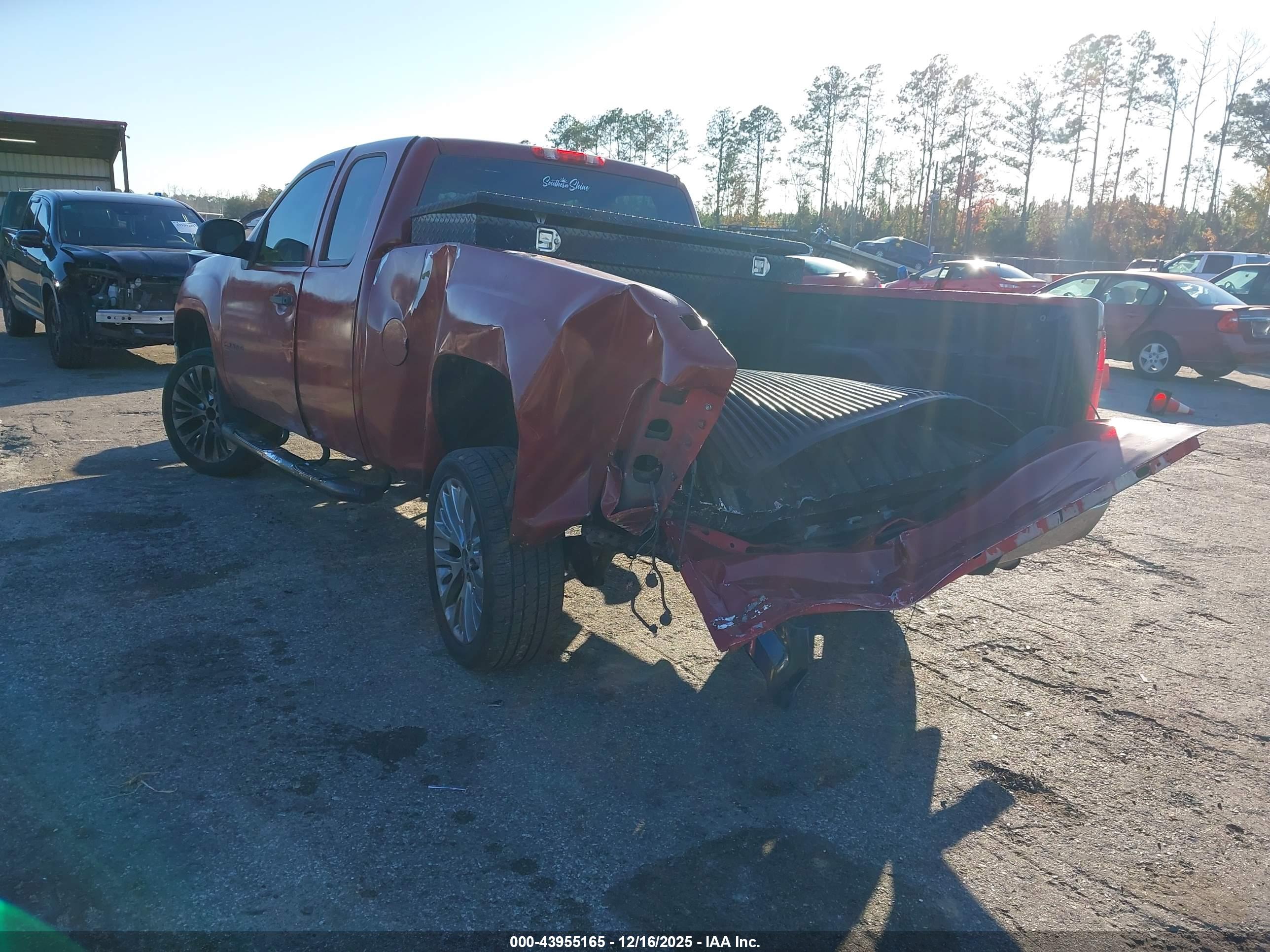 GMC SIERRA image 3