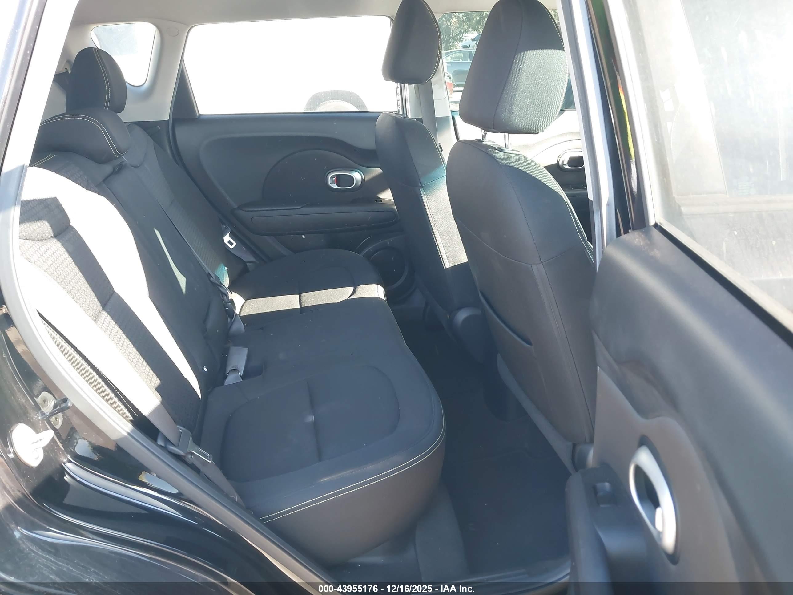 KIA SOUL image 8