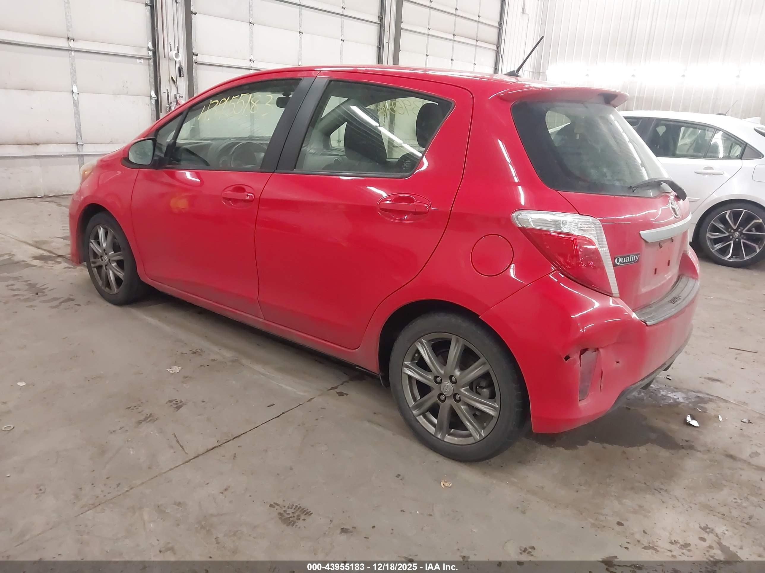 TOYOTA YARIS image 3