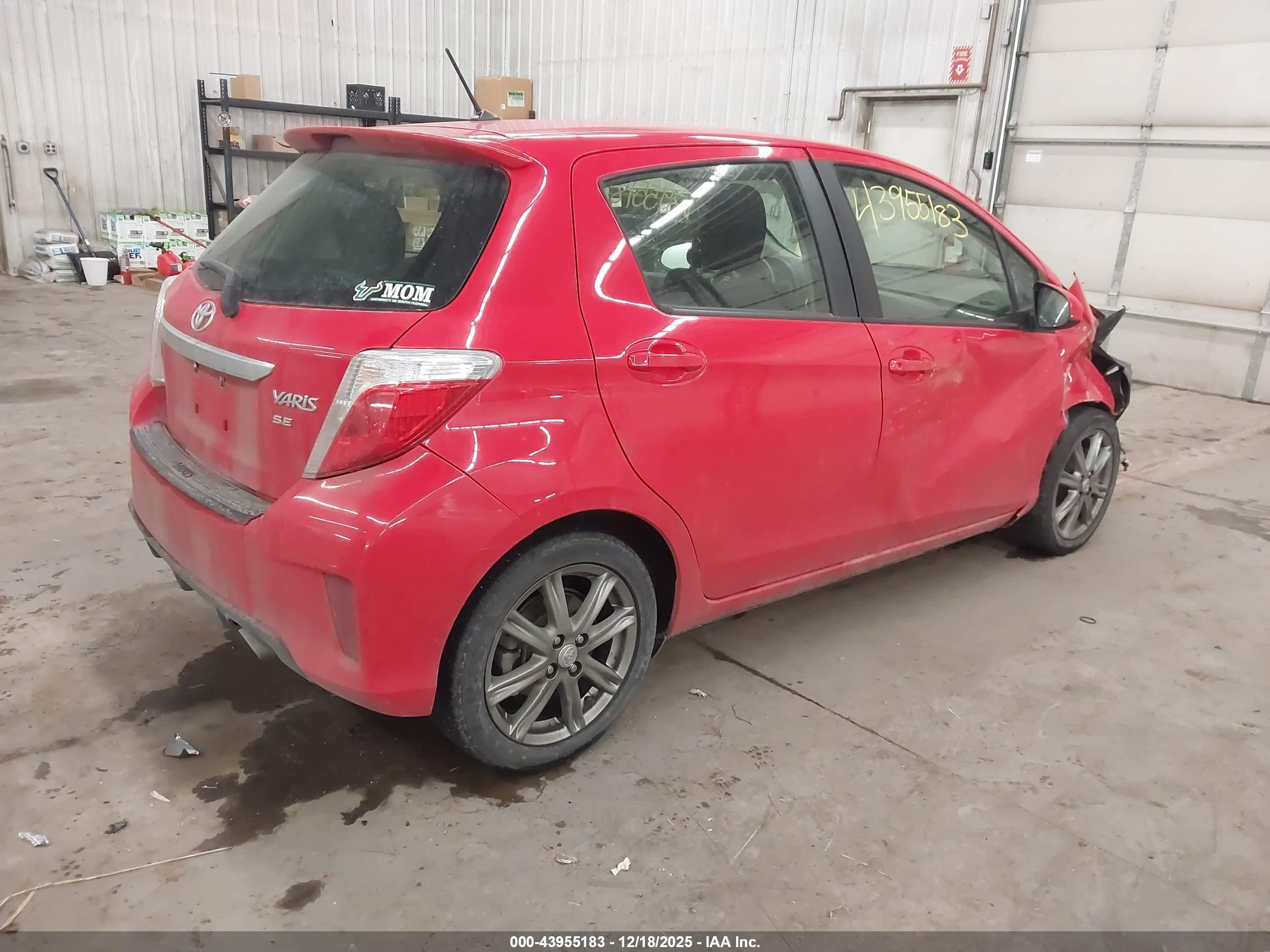 TOYOTA YARIS image 4