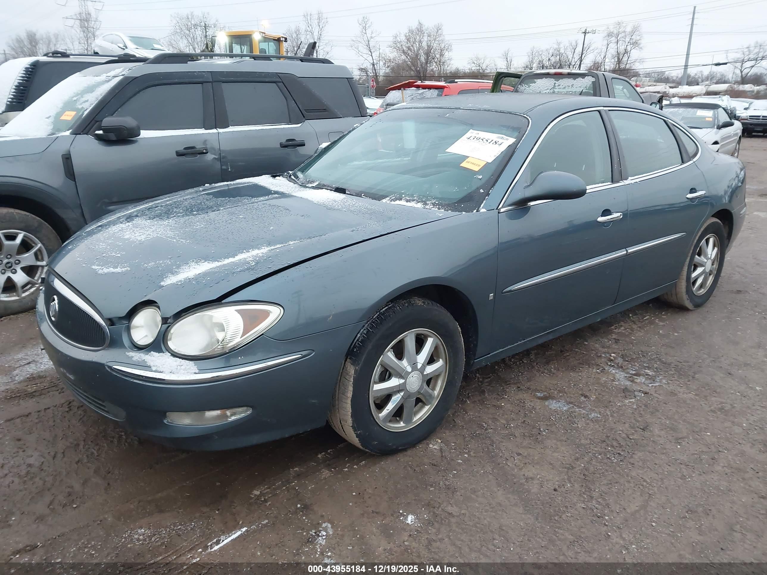 BUICK LACROSSE image 2