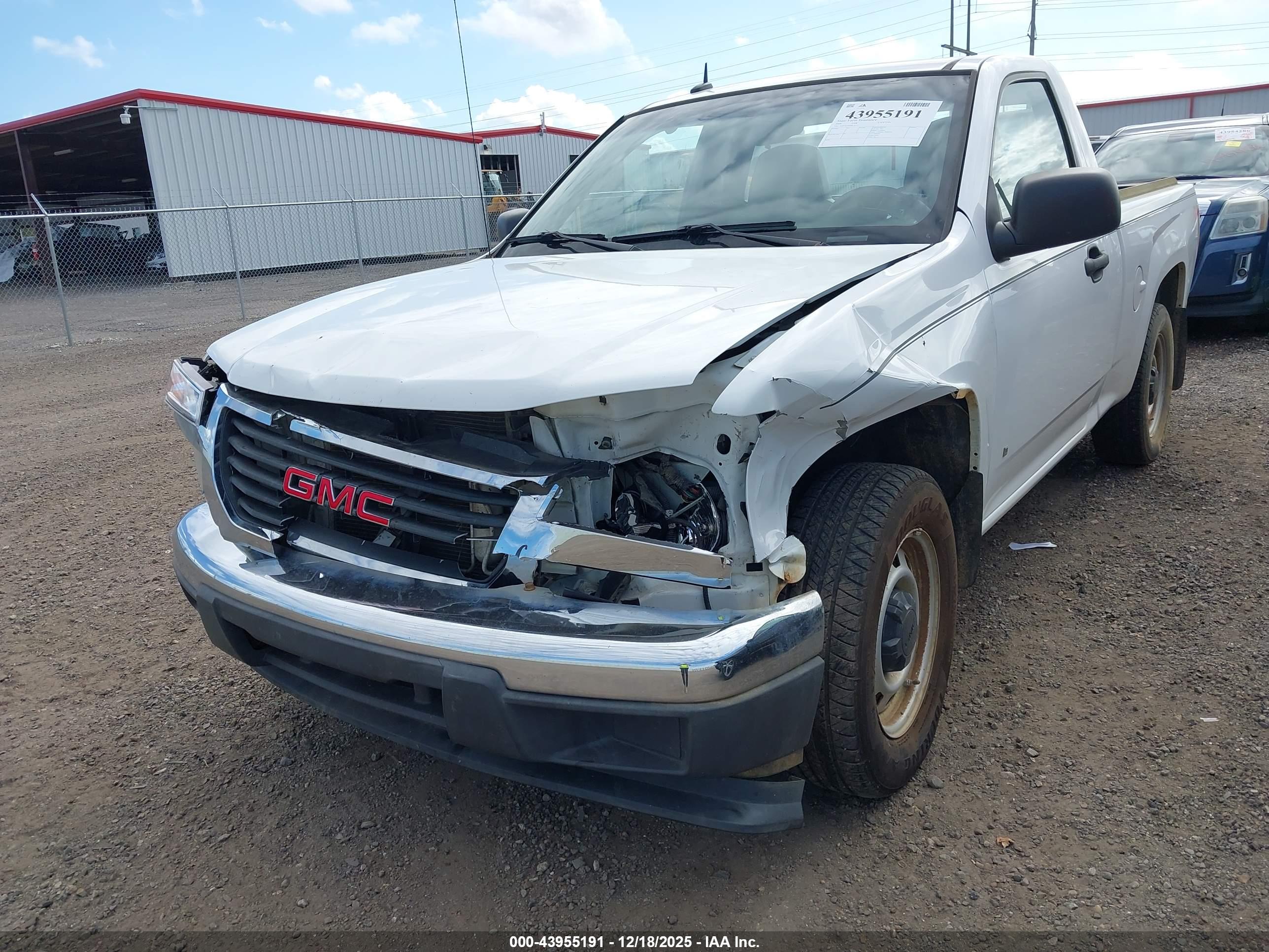 GMC CANYON image 6