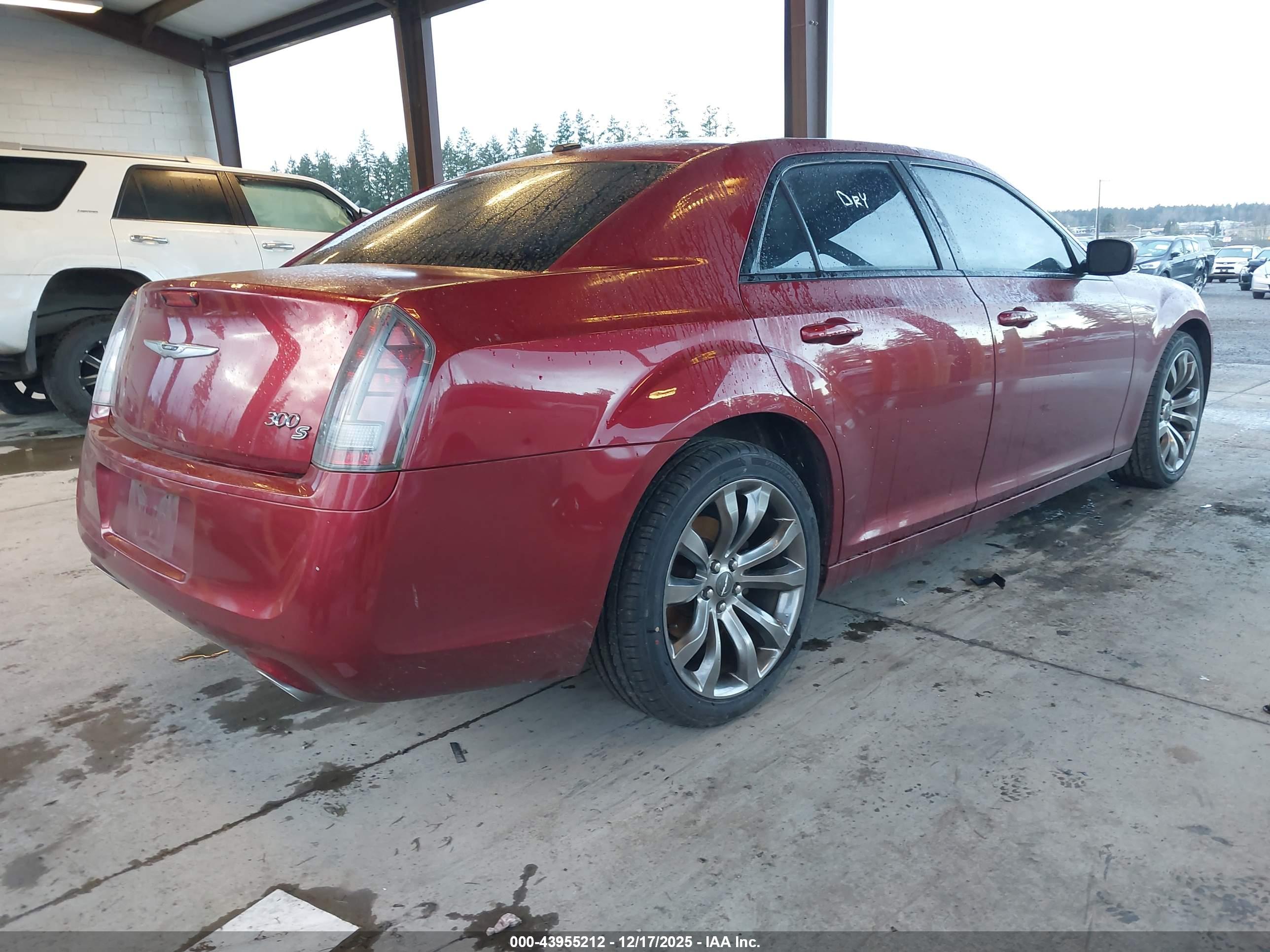 CHRYSLER 300 image 4