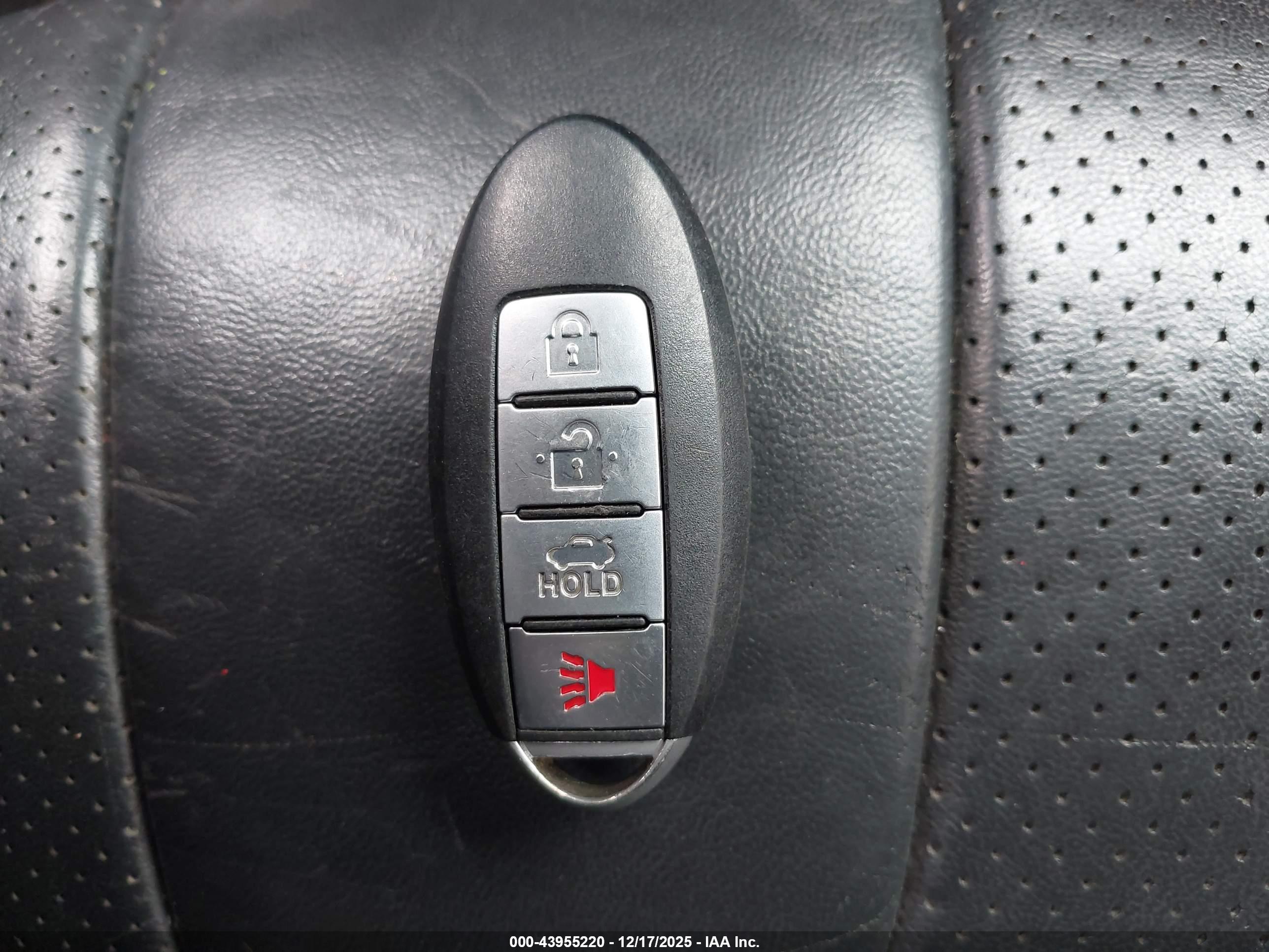 INFINITI G37X image 11