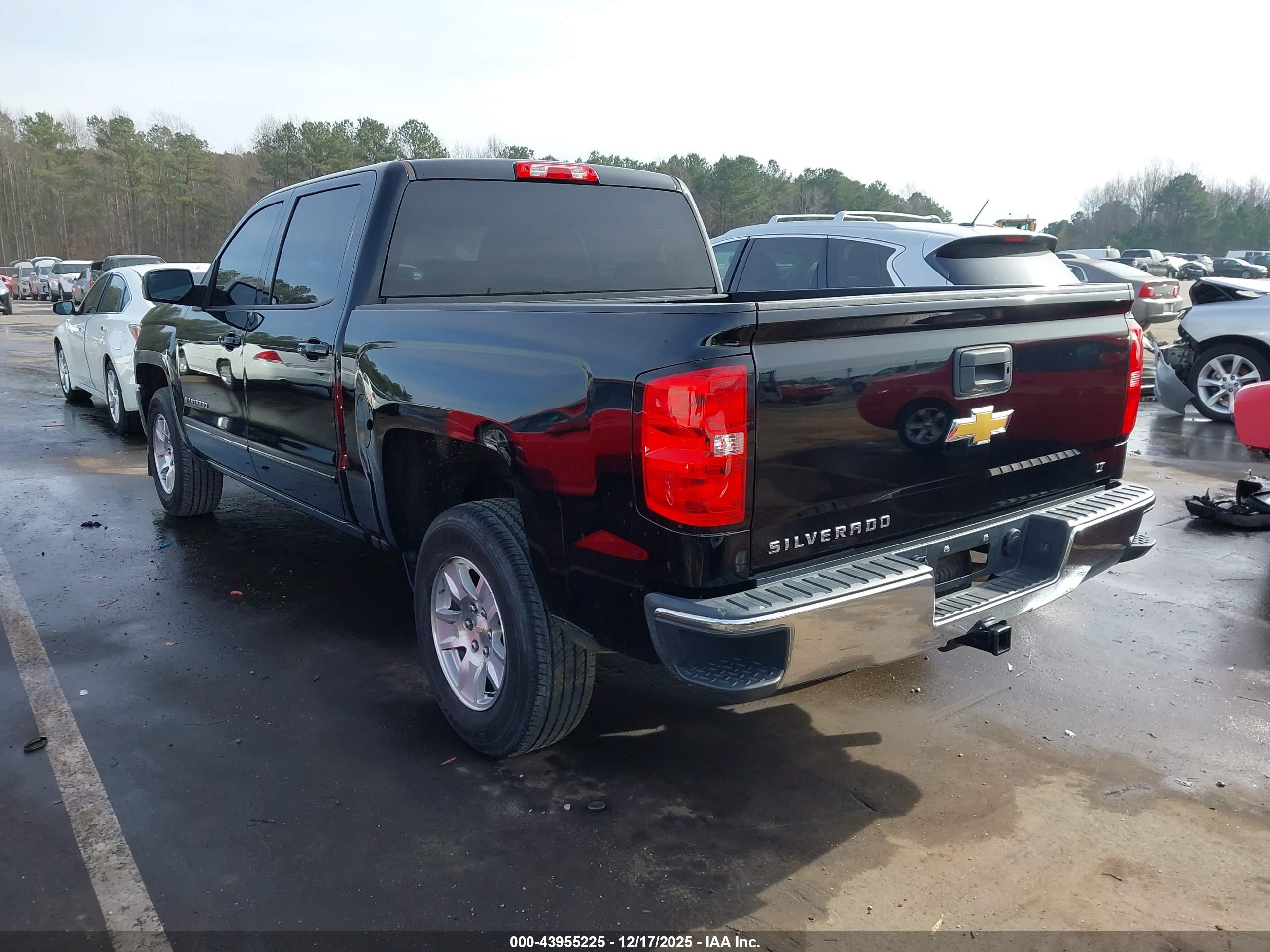 CHEVROLET SILVERADO image 3