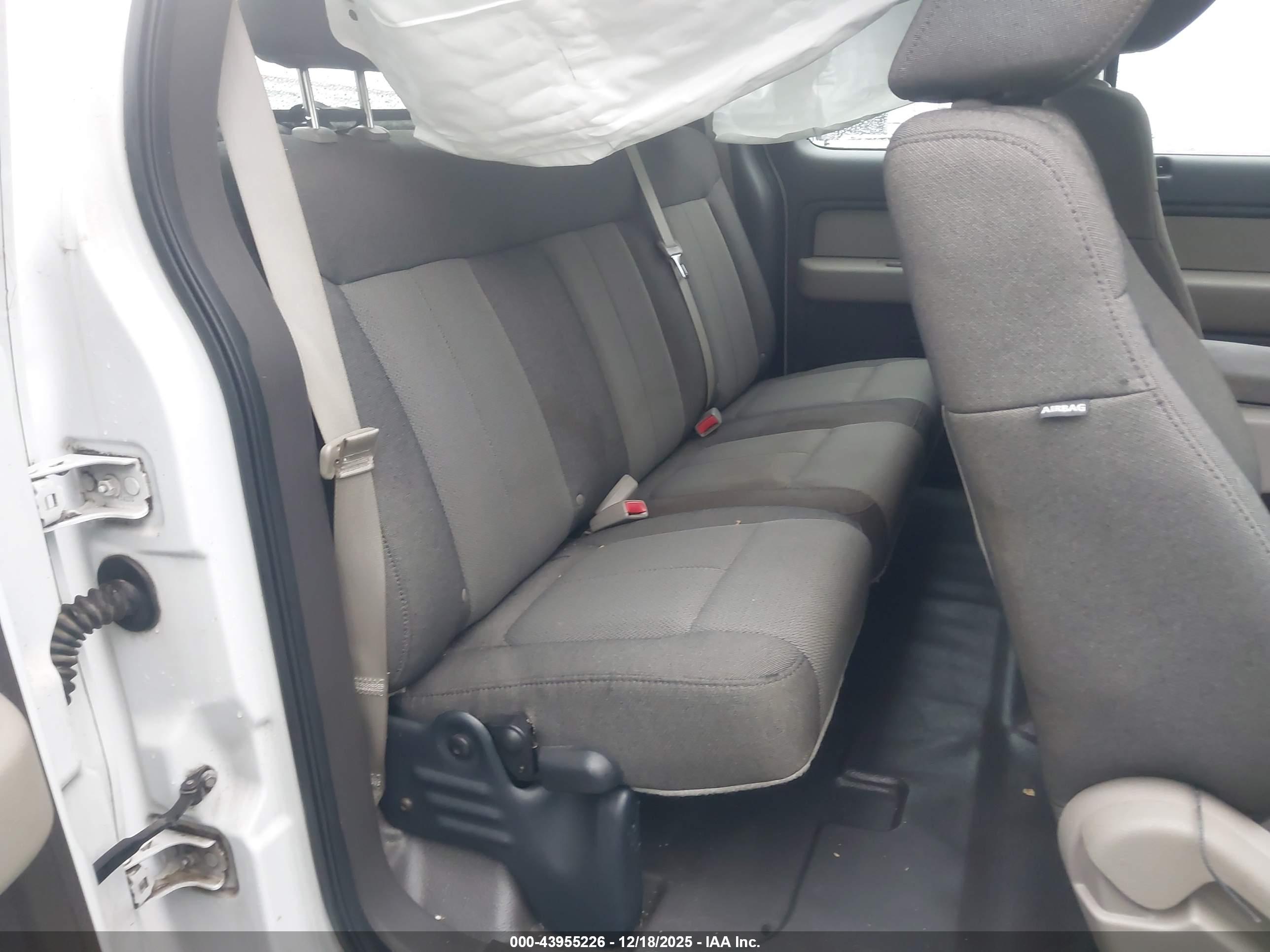 FORD F-150 image 8