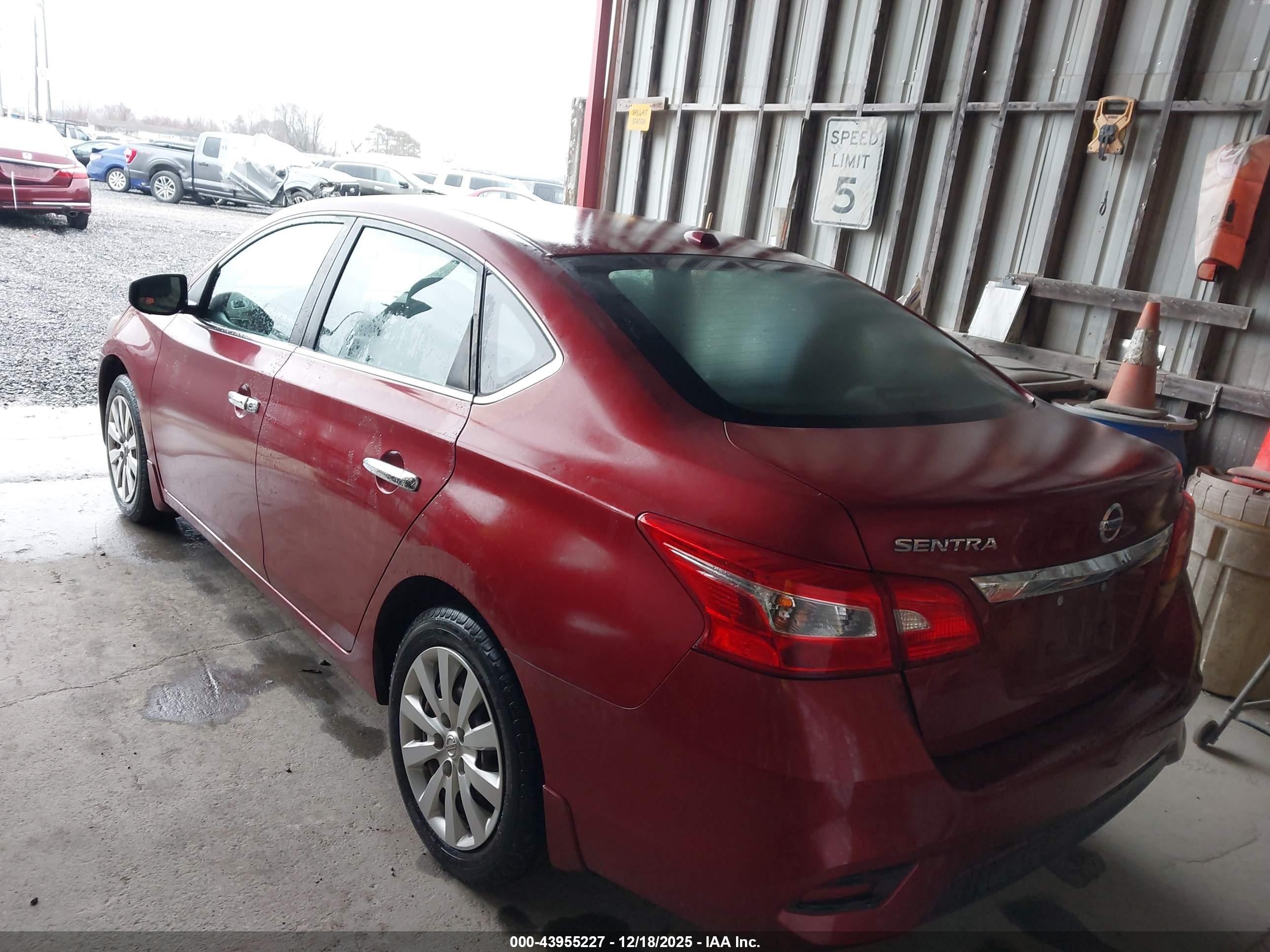 NISSAN SENTRA image 3