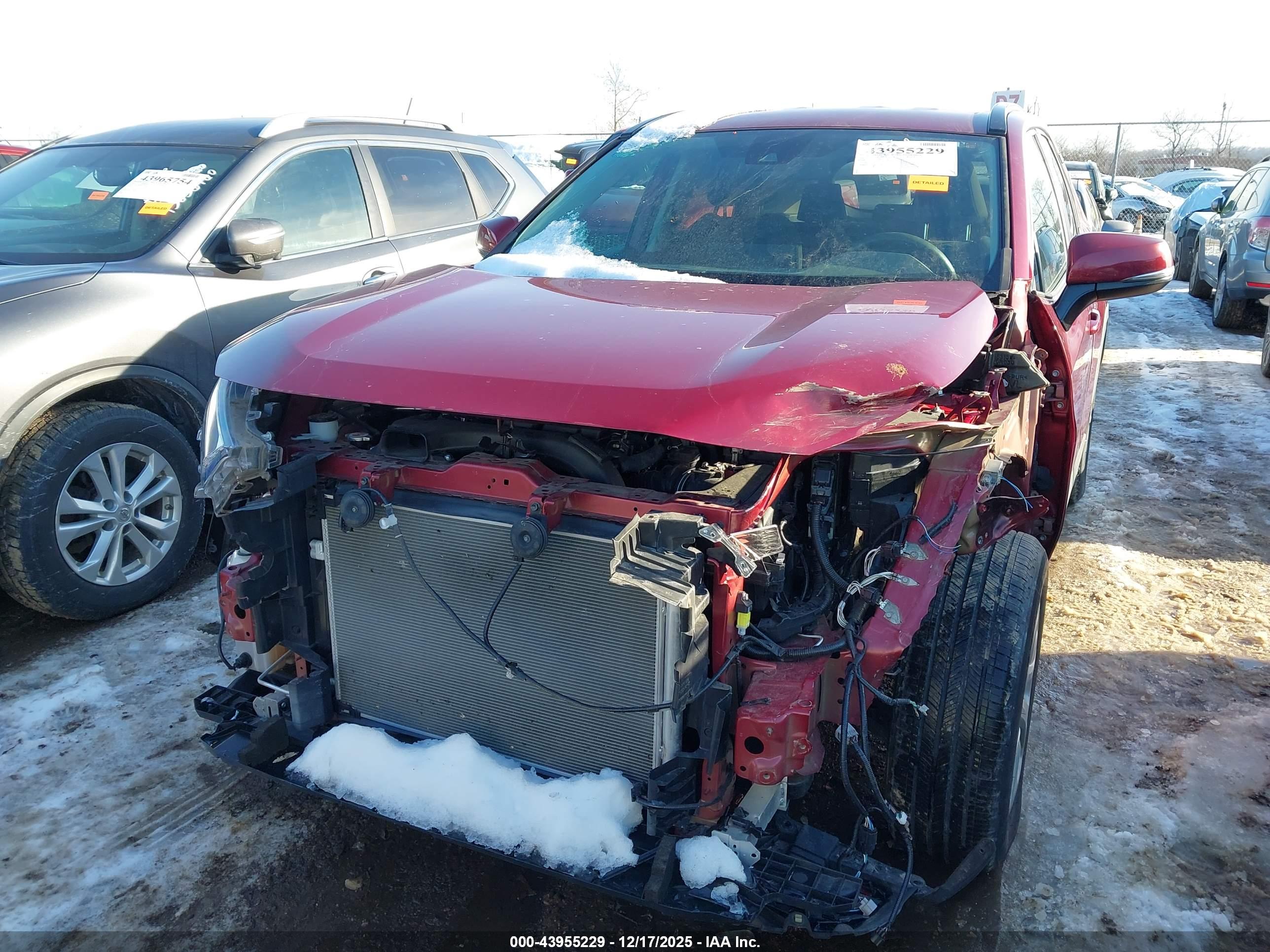 TOYOTA RAV4 image 6