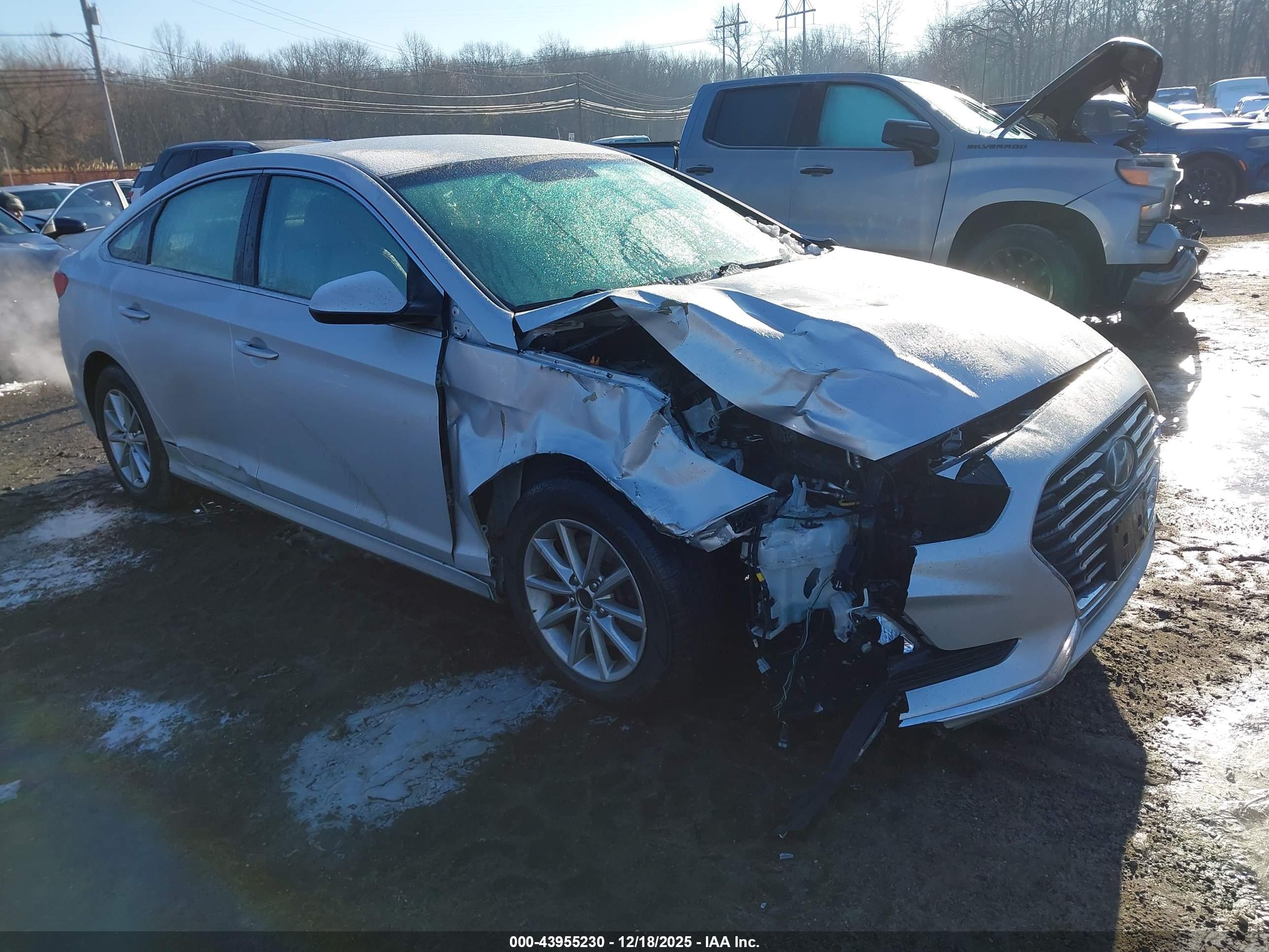 HYUNDAI SONATA image 6