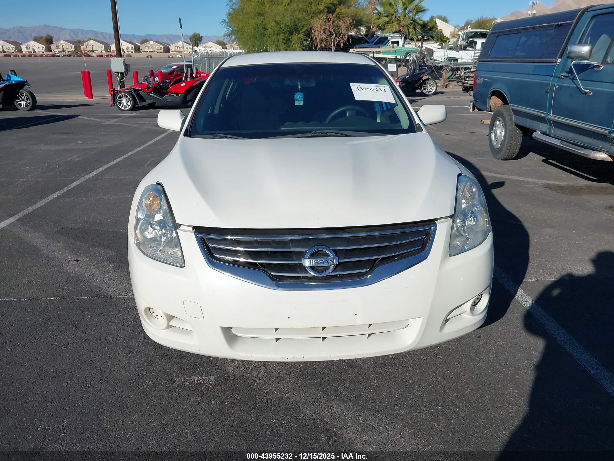 NISSAN ALTIMA image 6