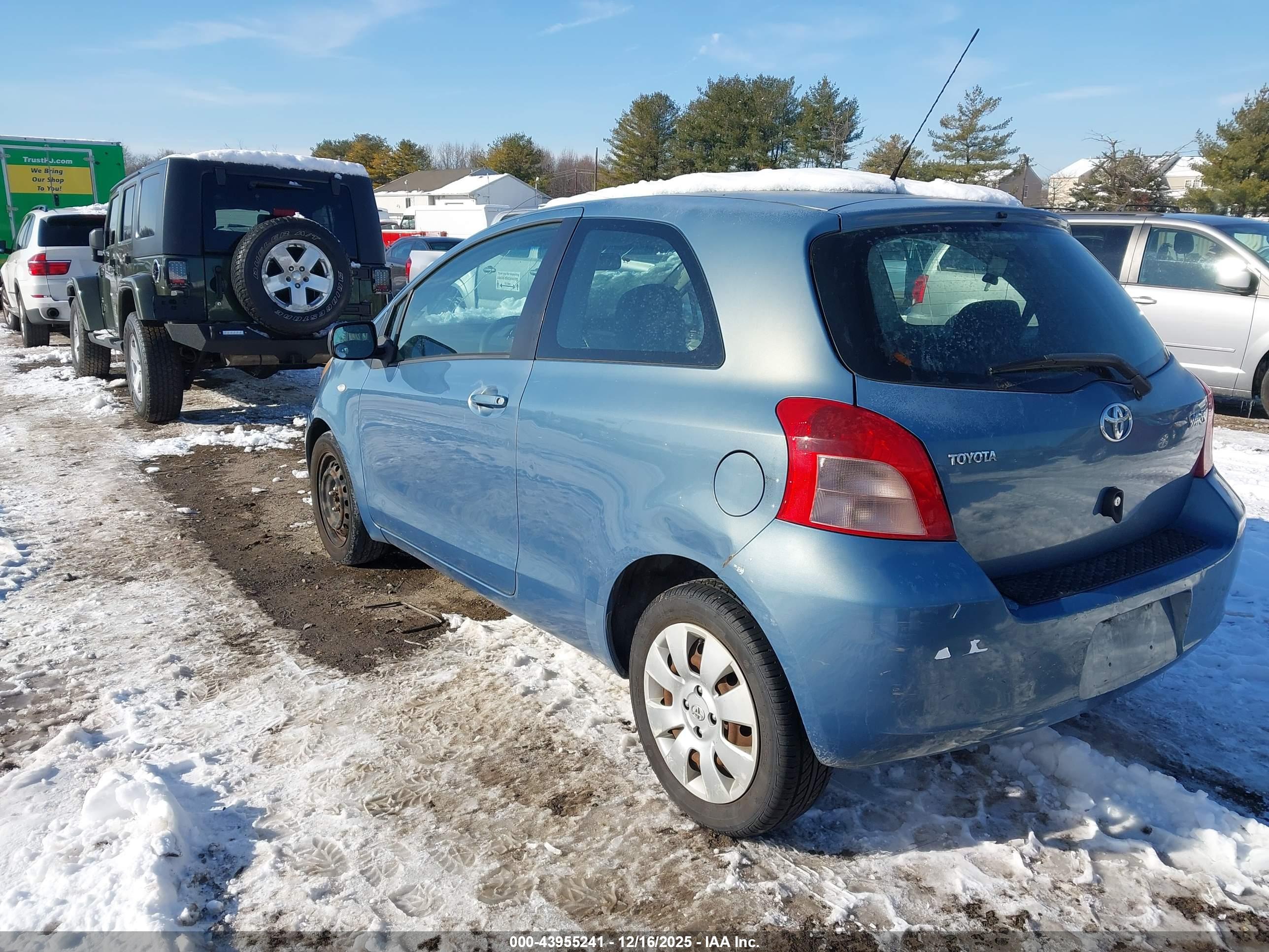 TOYOTA YARIS image 3