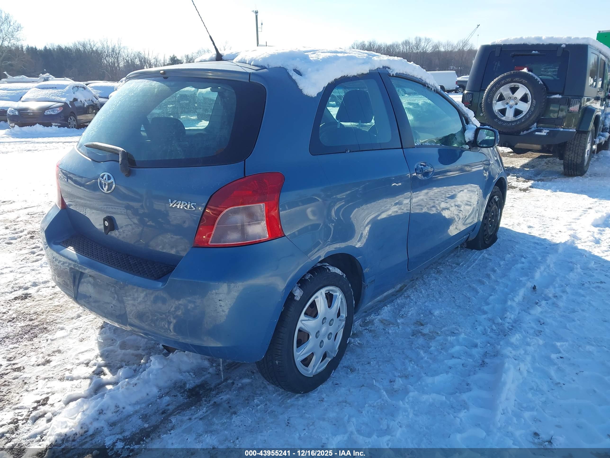 TOYOTA YARIS image 4