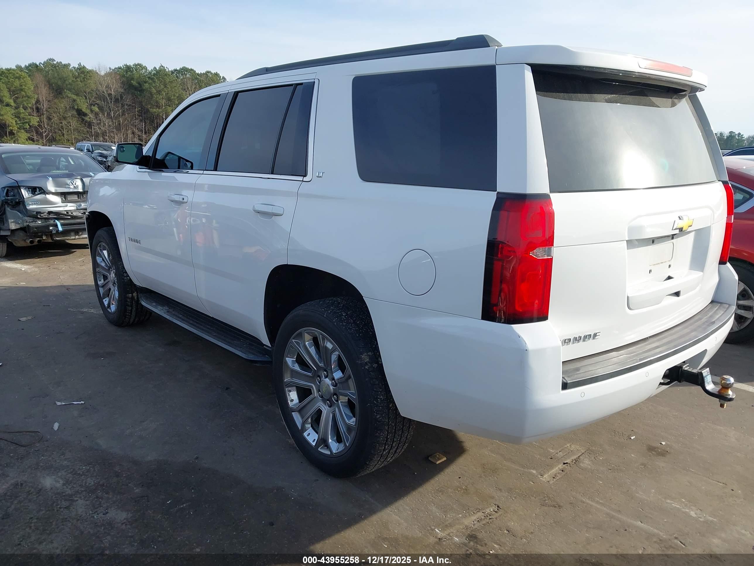CHEVROLET TAHOE image 3
