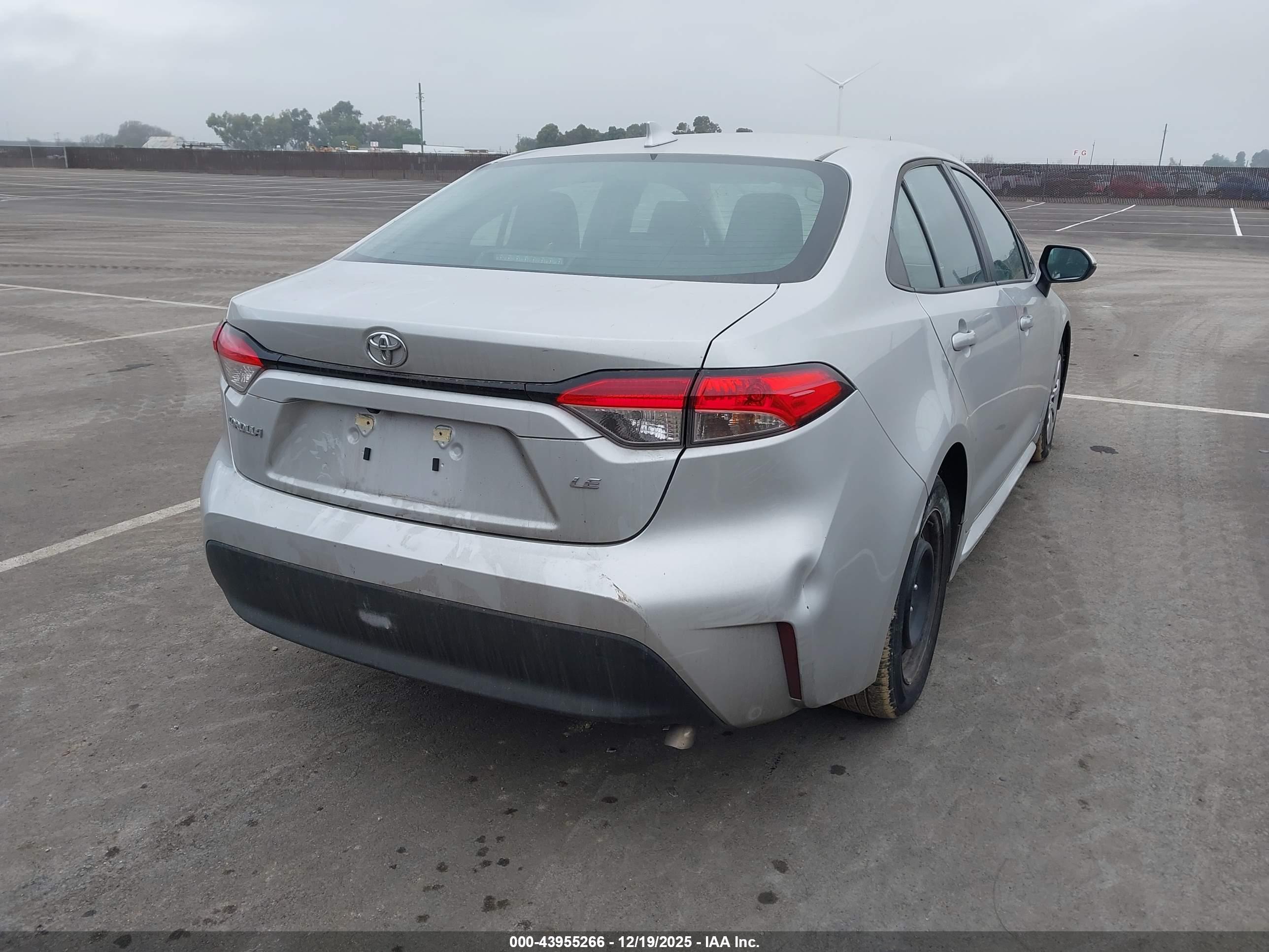 TOYOTA COROLLA image 4