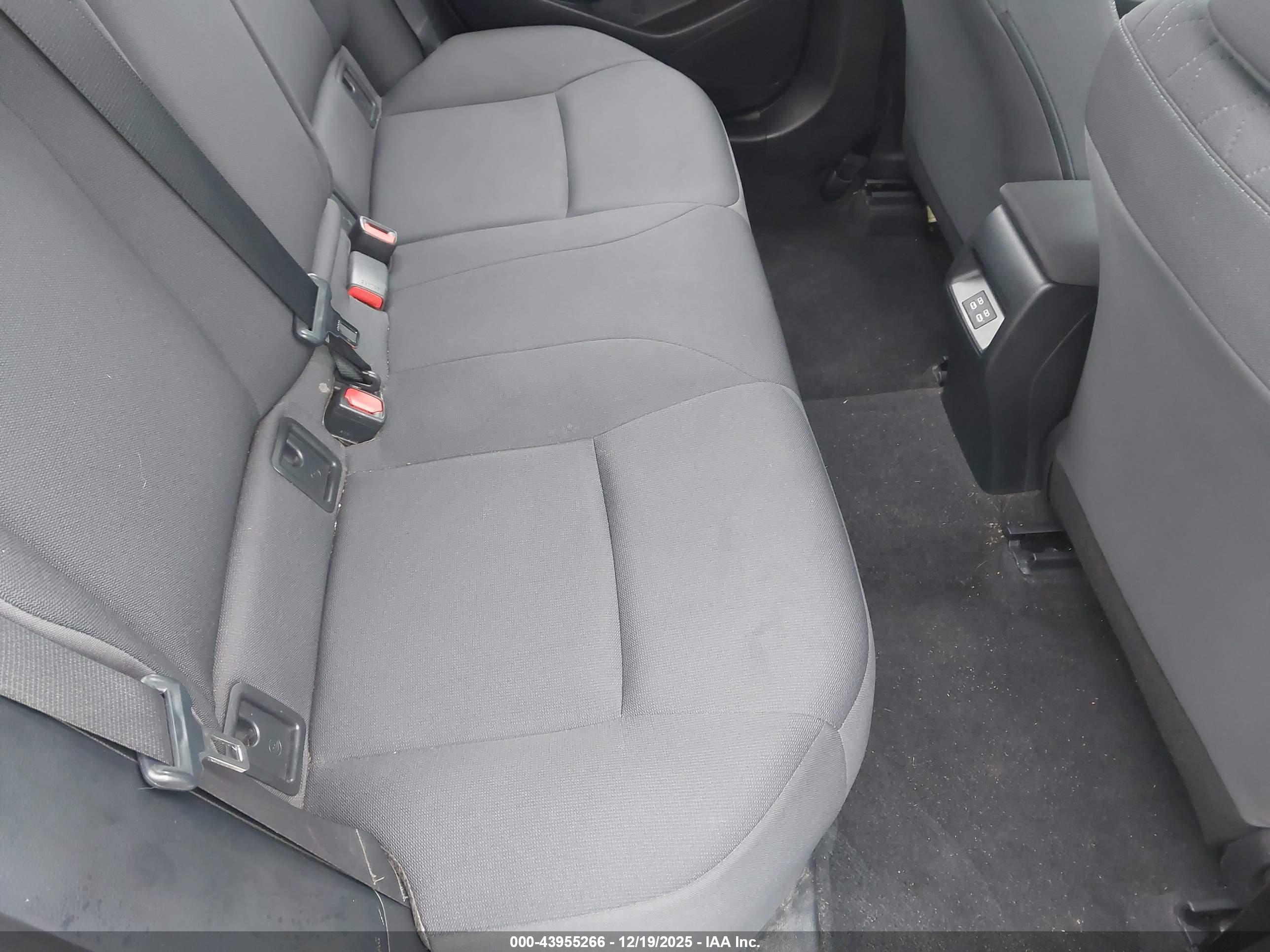 TOYOTA COROLLA image 8