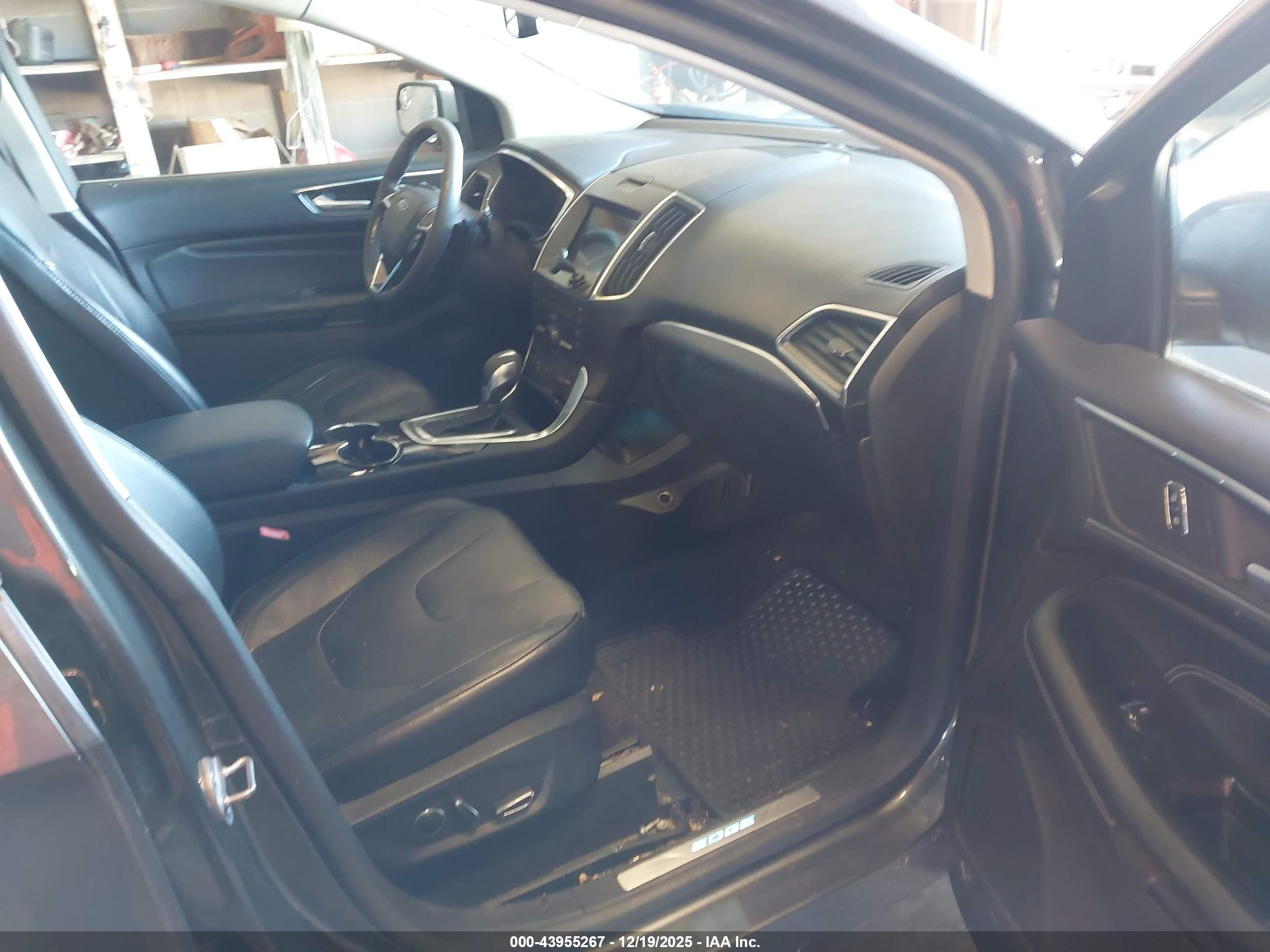 FORD EDGE image 5