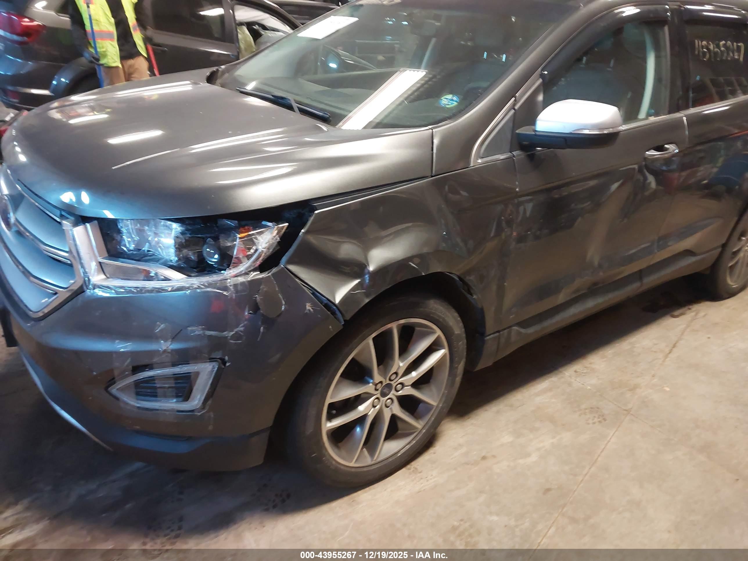 FORD EDGE image 6