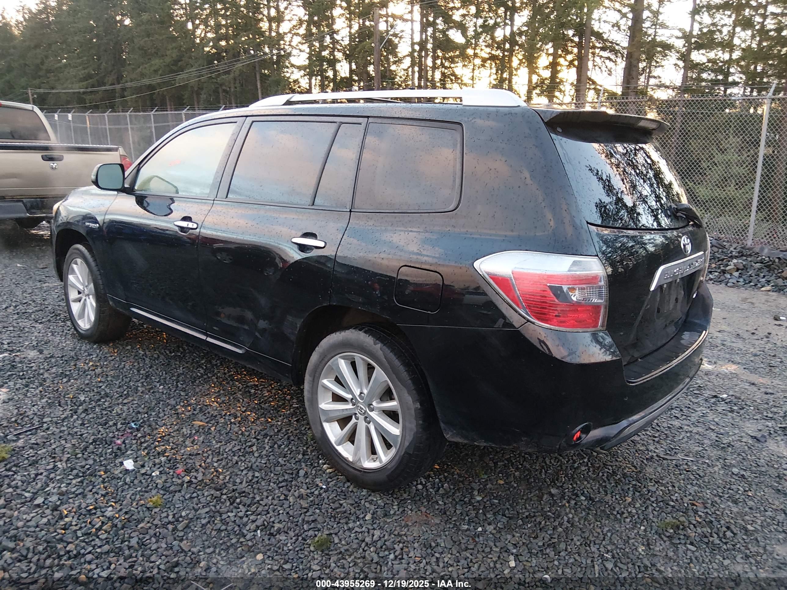 TOYOTA HIGHLANDER image 3
