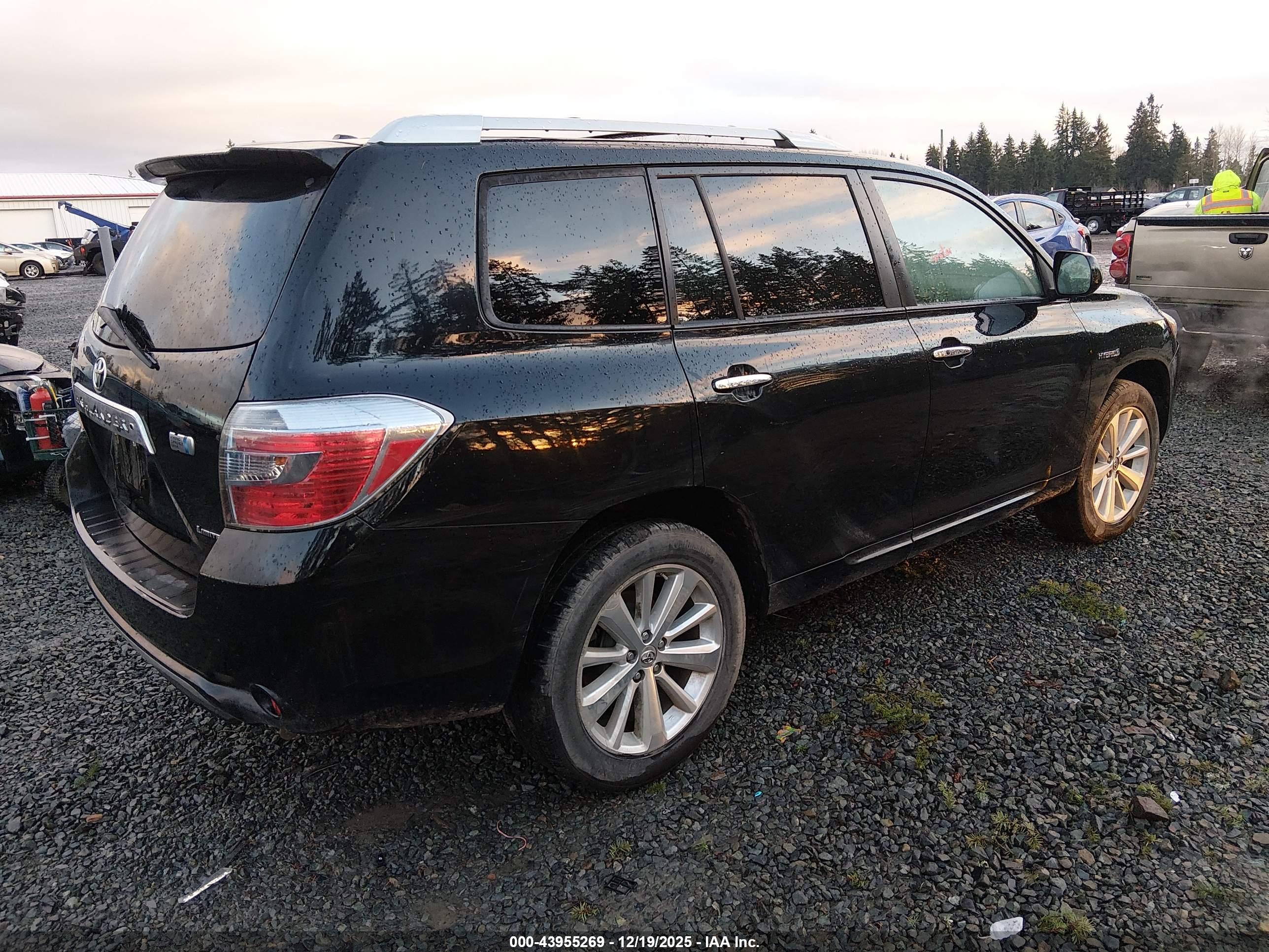 TOYOTA HIGHLANDER image 4