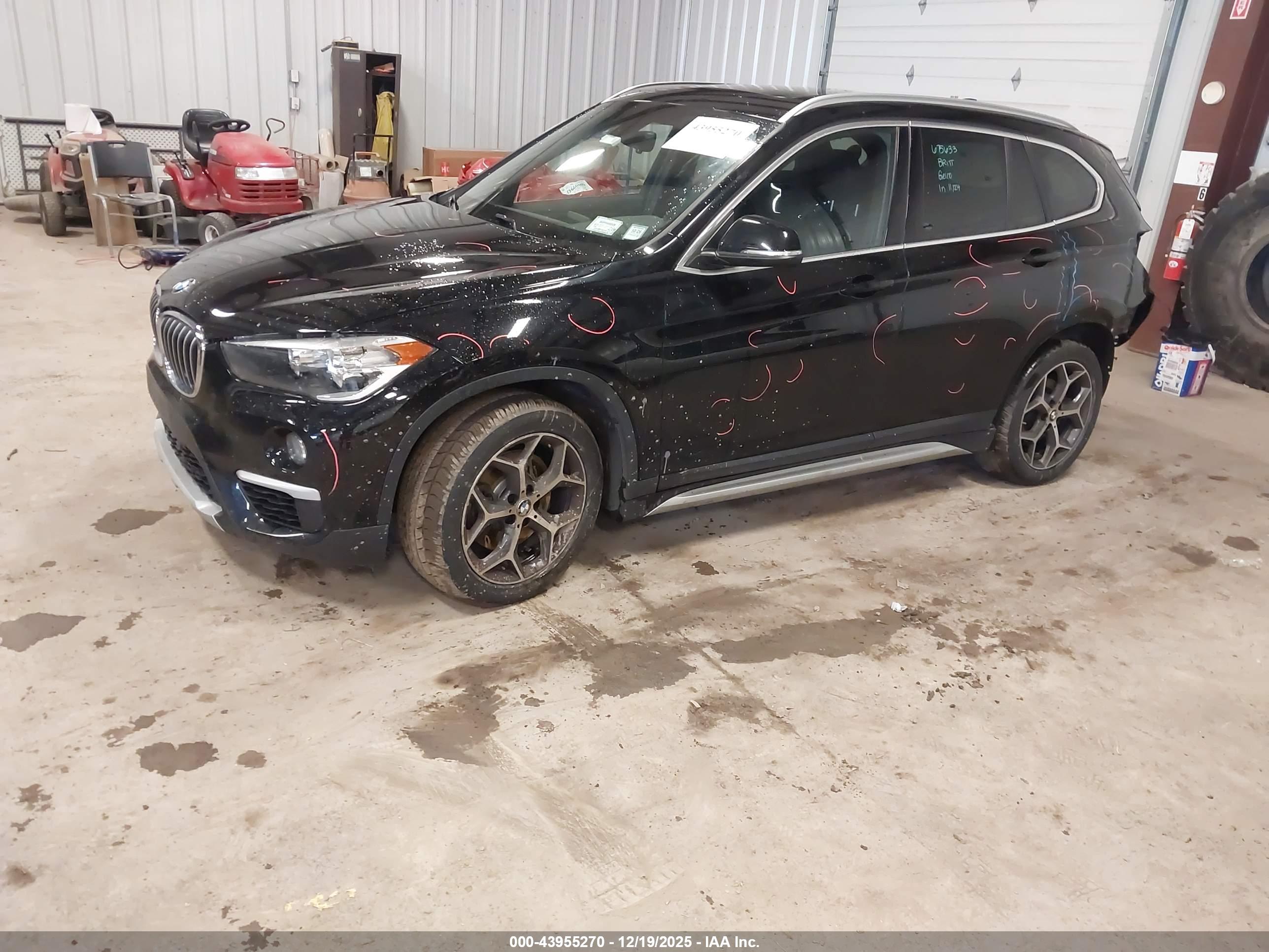 BMW X1 image 2