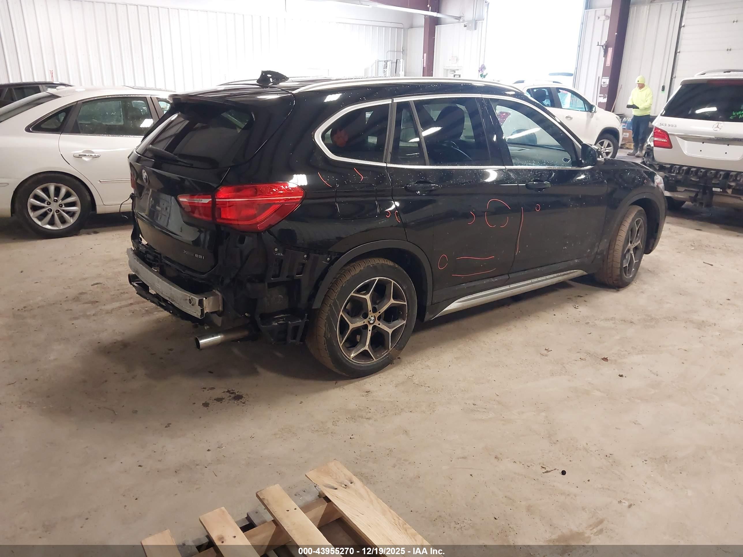 BMW X1 image 4