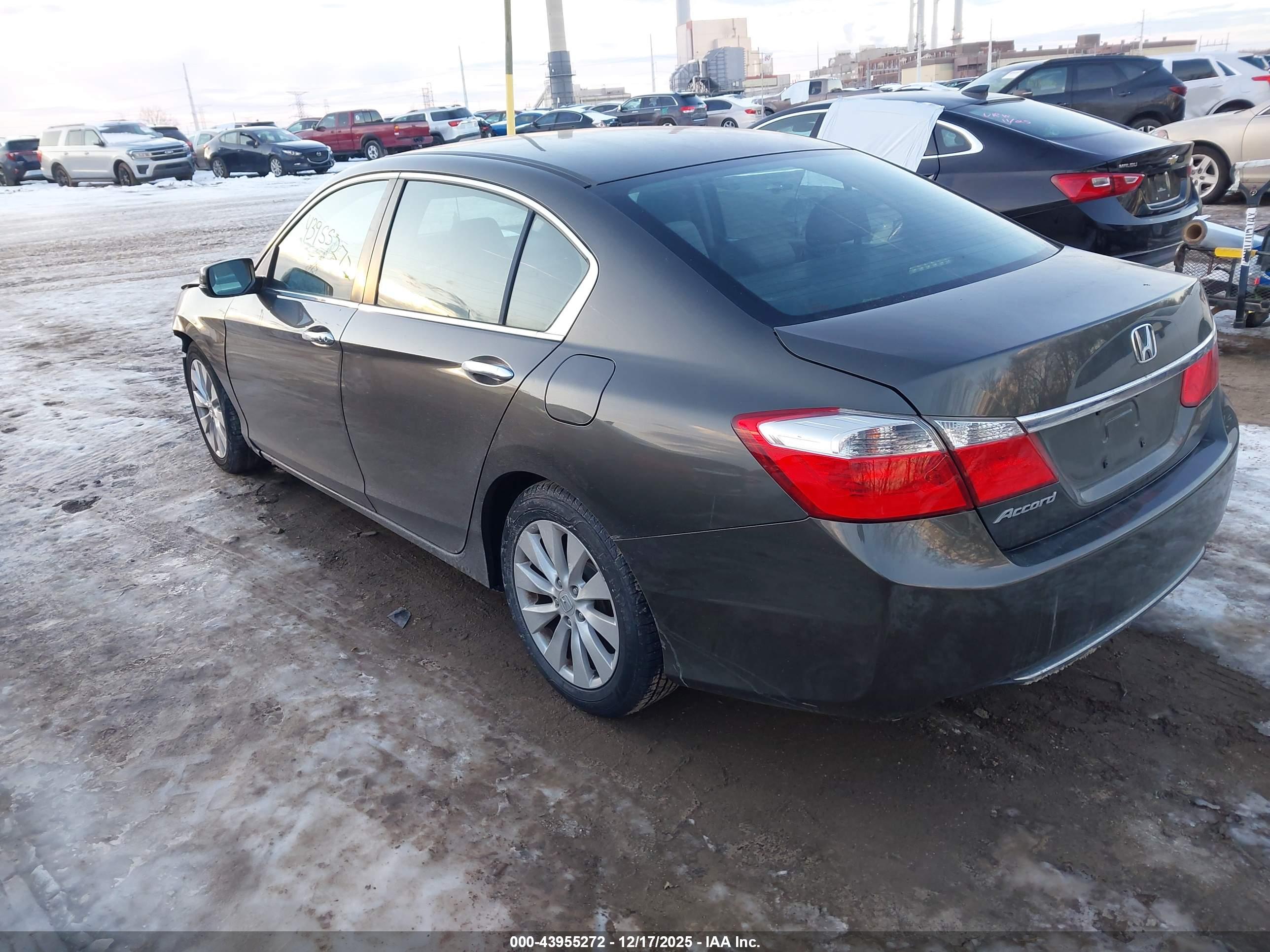 HONDA ACCORD image 3