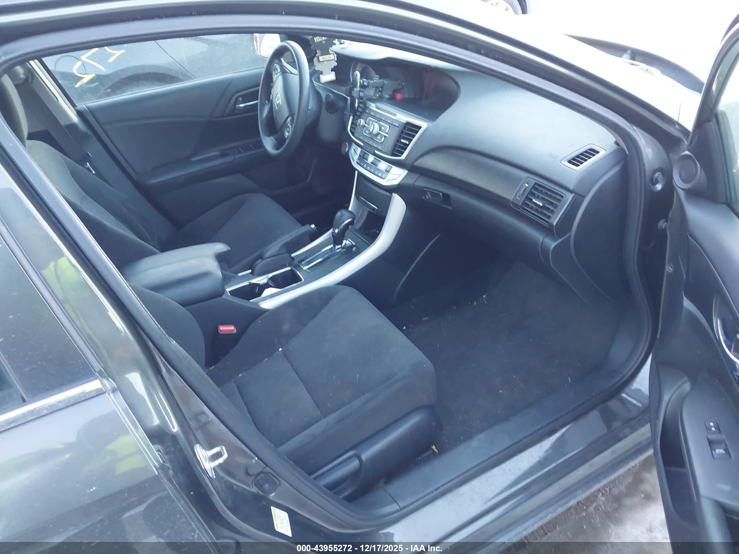 HONDA ACCORD image 5