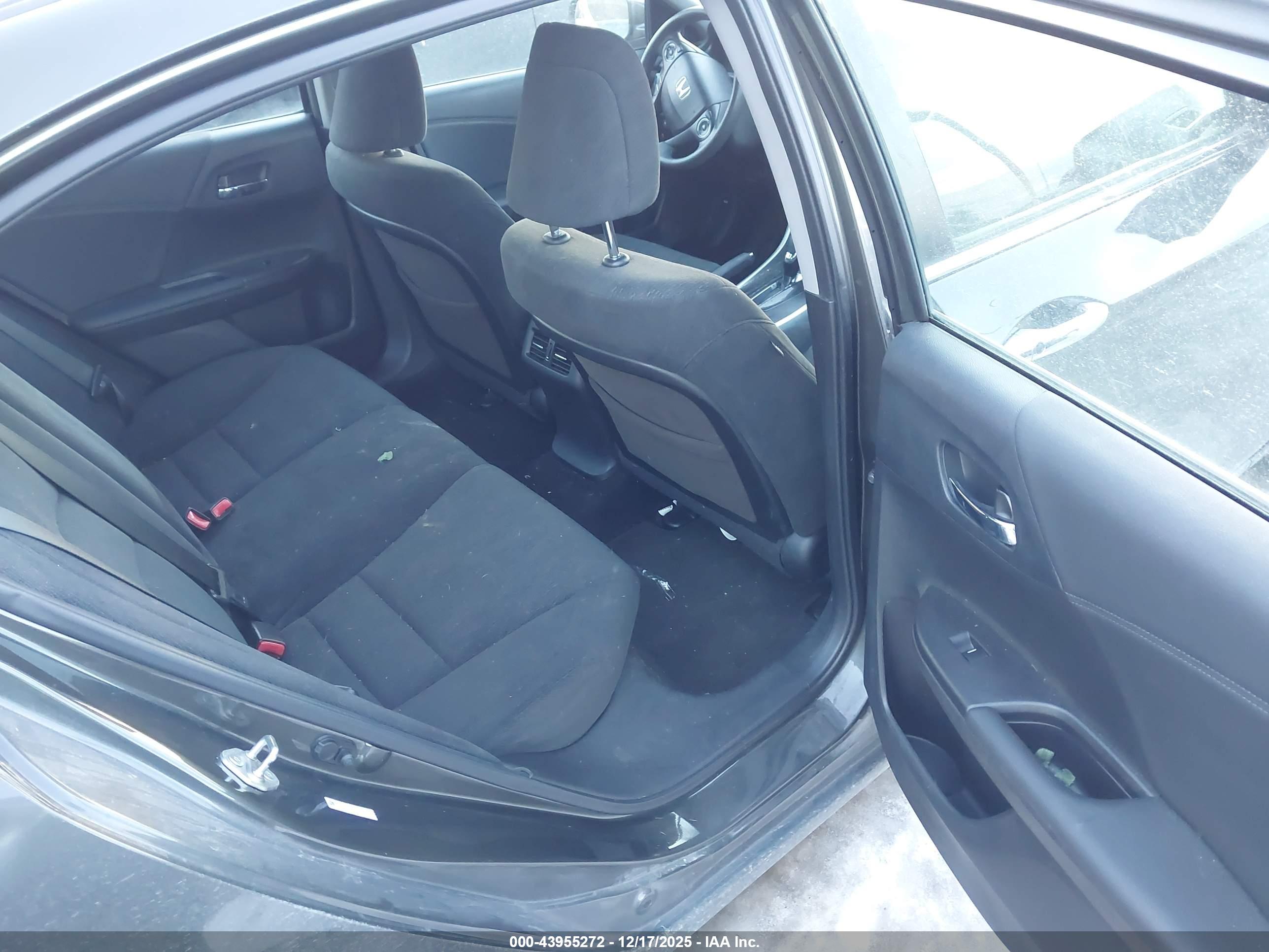 HONDA ACCORD image 8