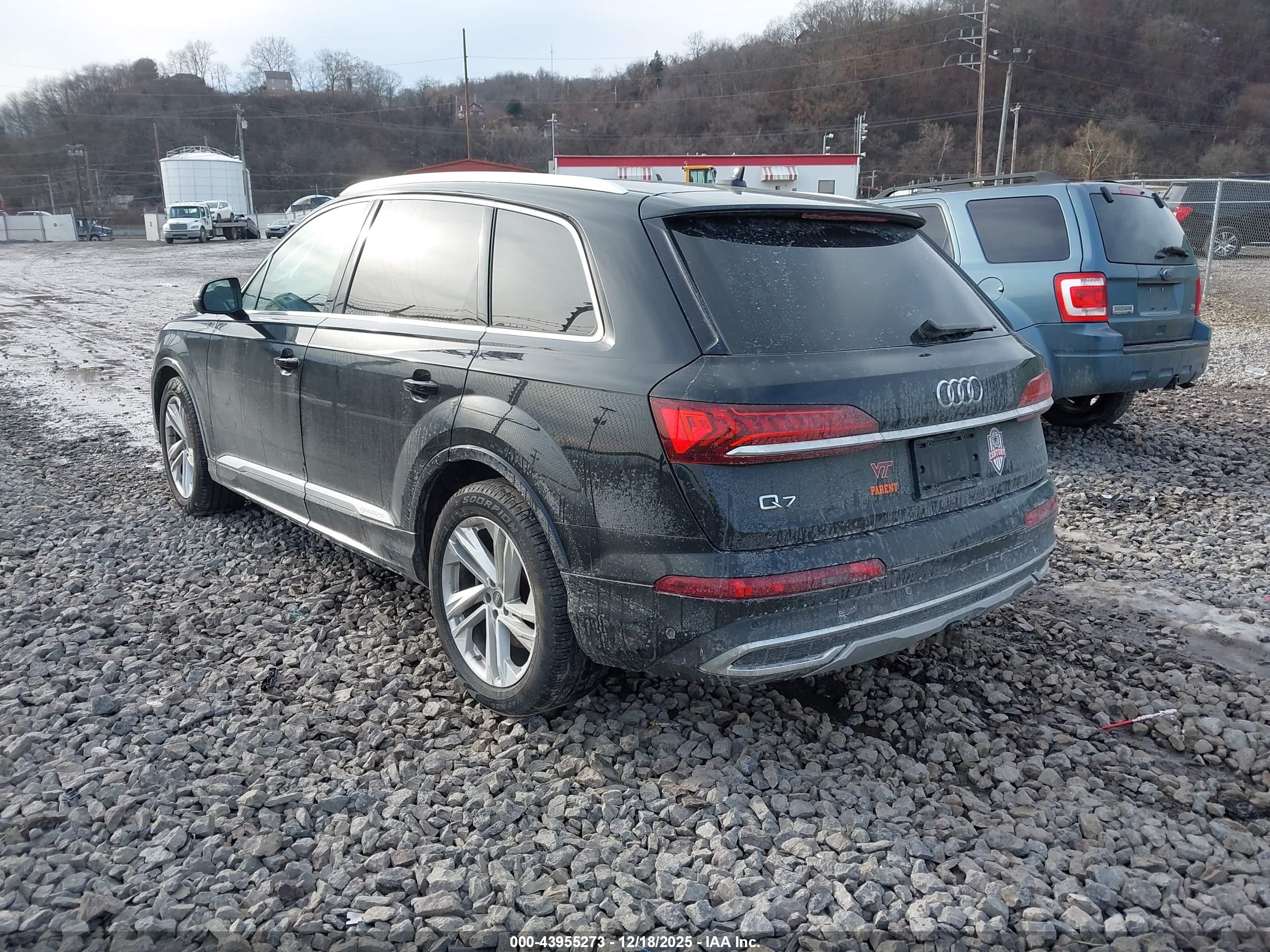 AUDI Q7 image 3