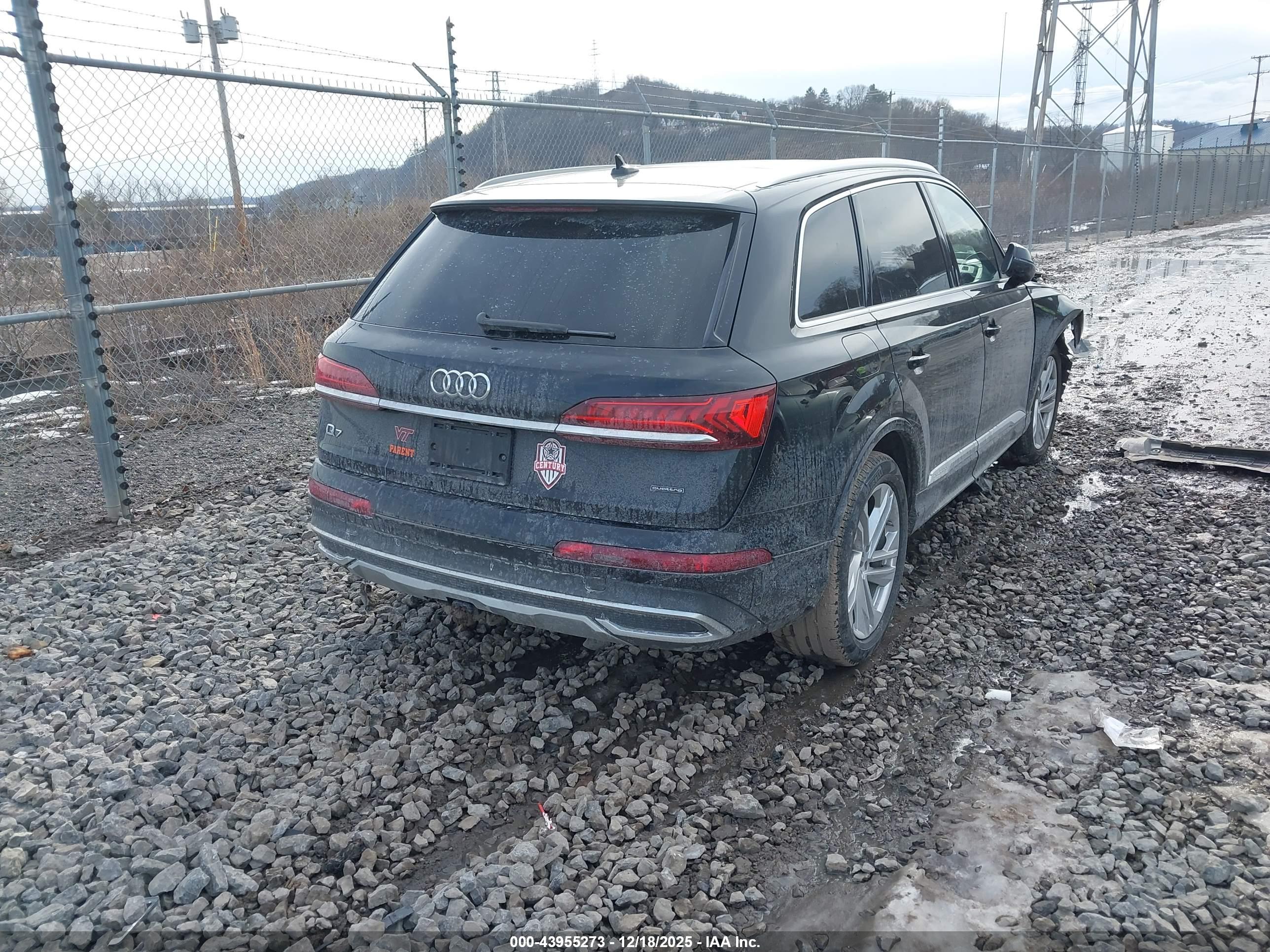 AUDI Q7 image 4