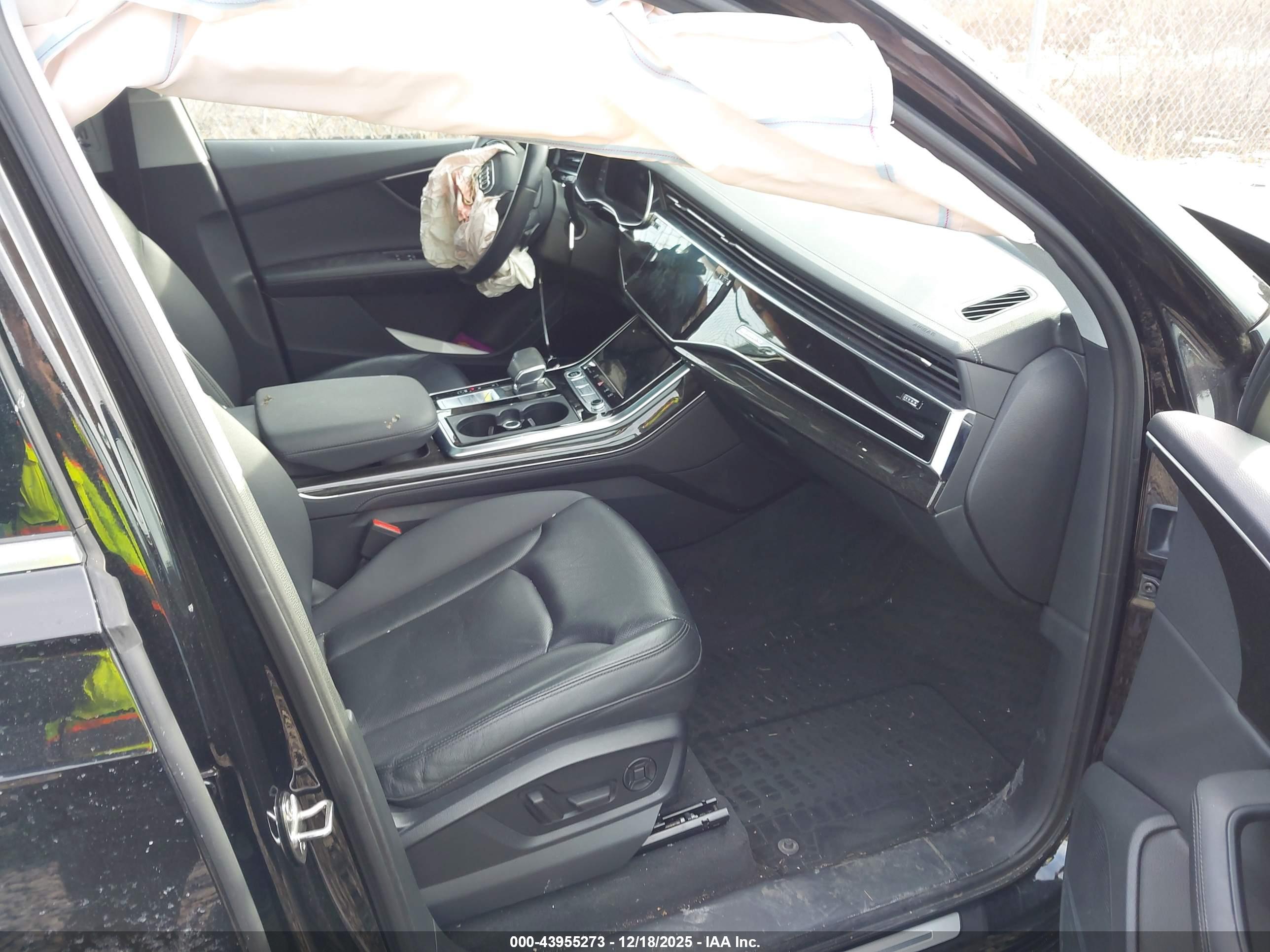 AUDI Q7 image 5