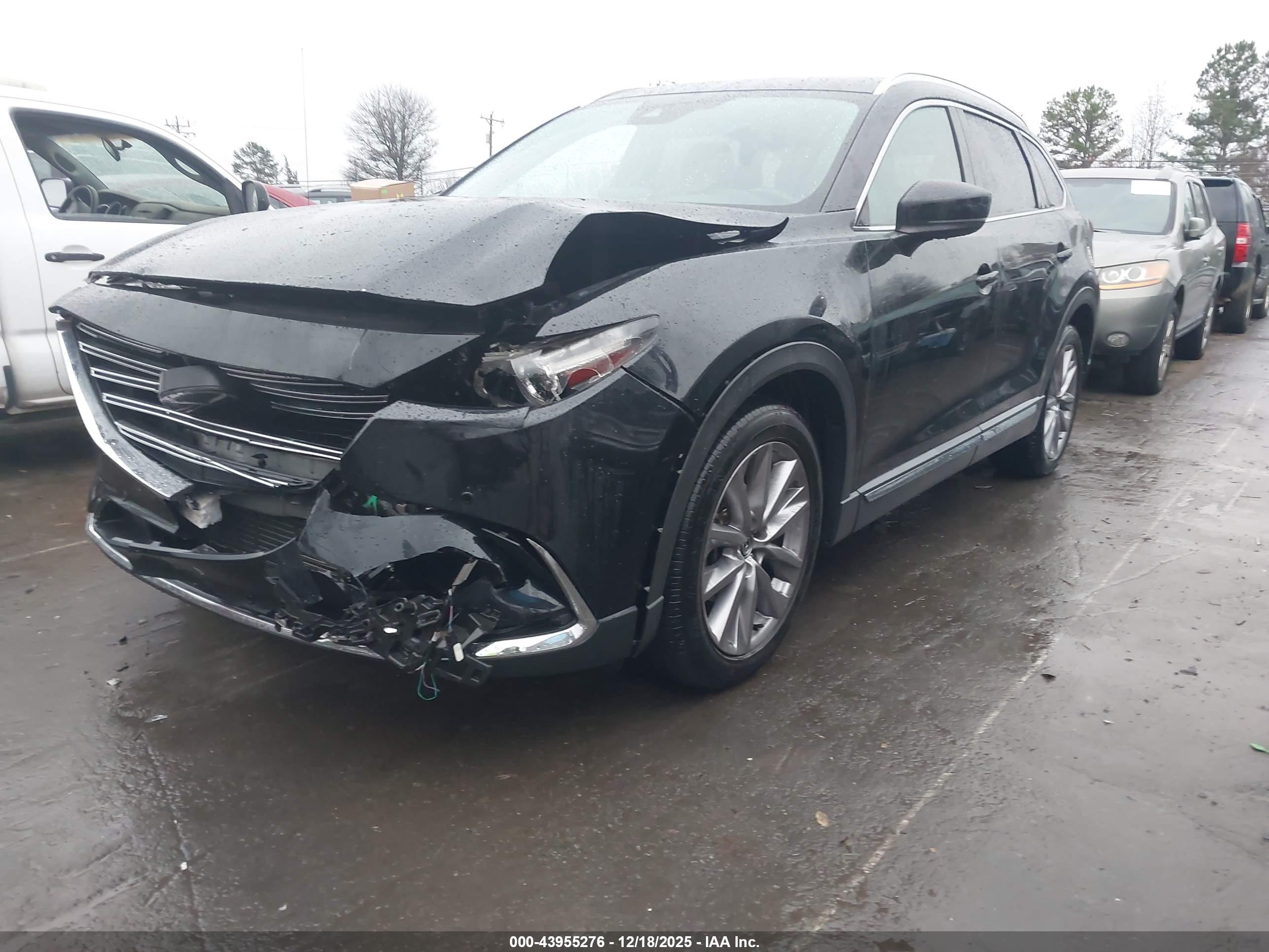 MAZDA CX-9 image 2