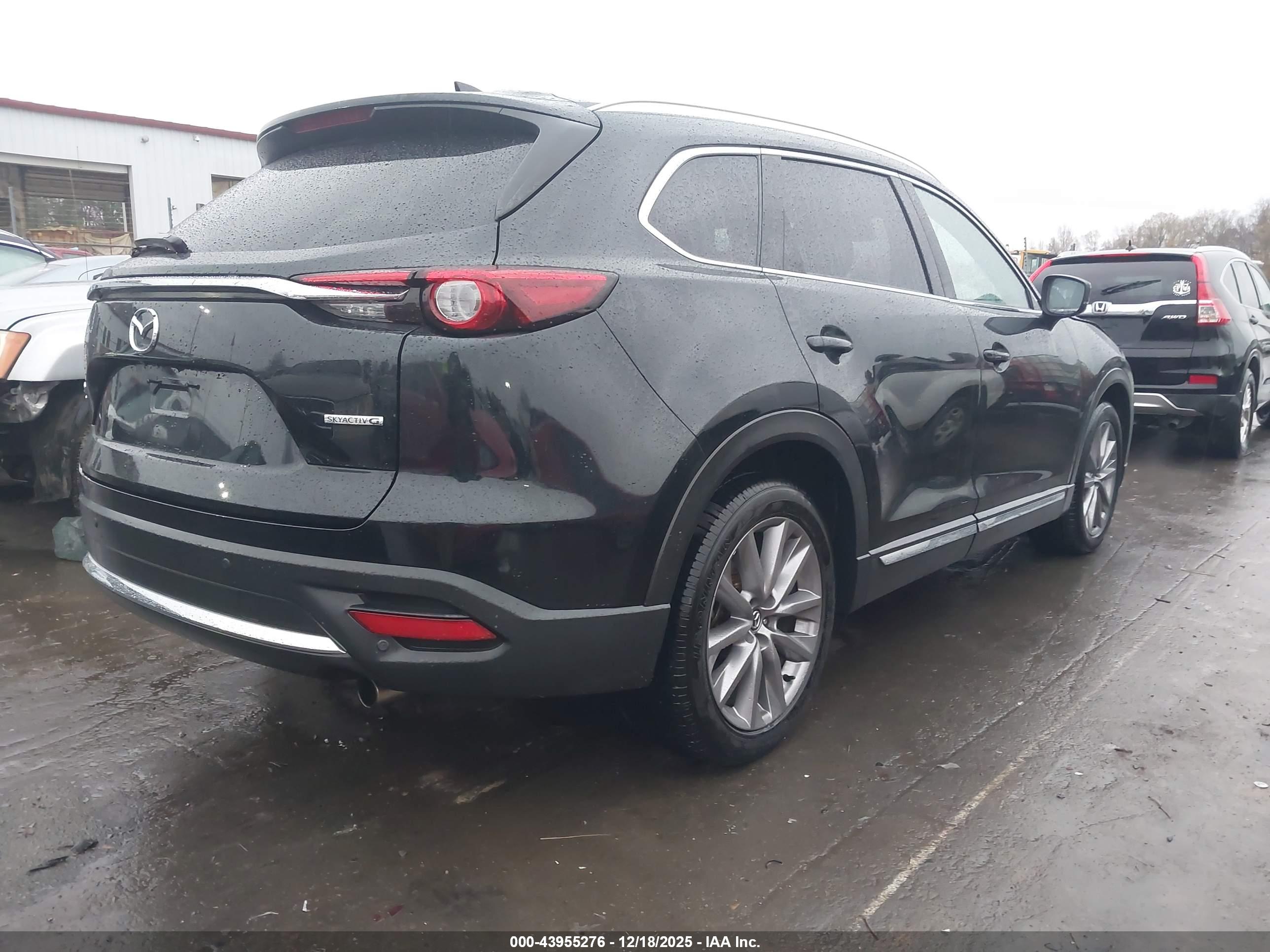 MAZDA CX-9 image 4