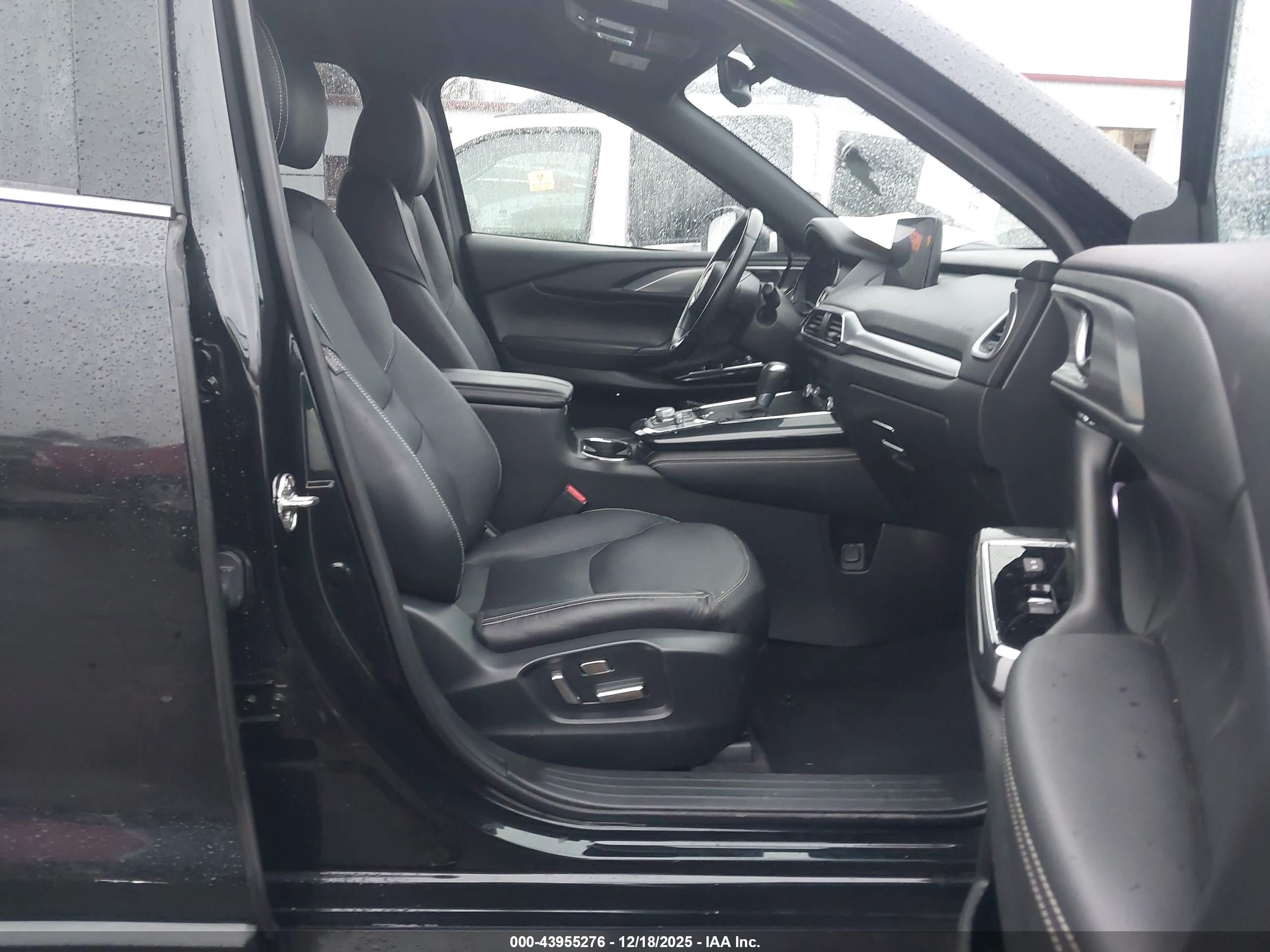 MAZDA CX-9 image 5