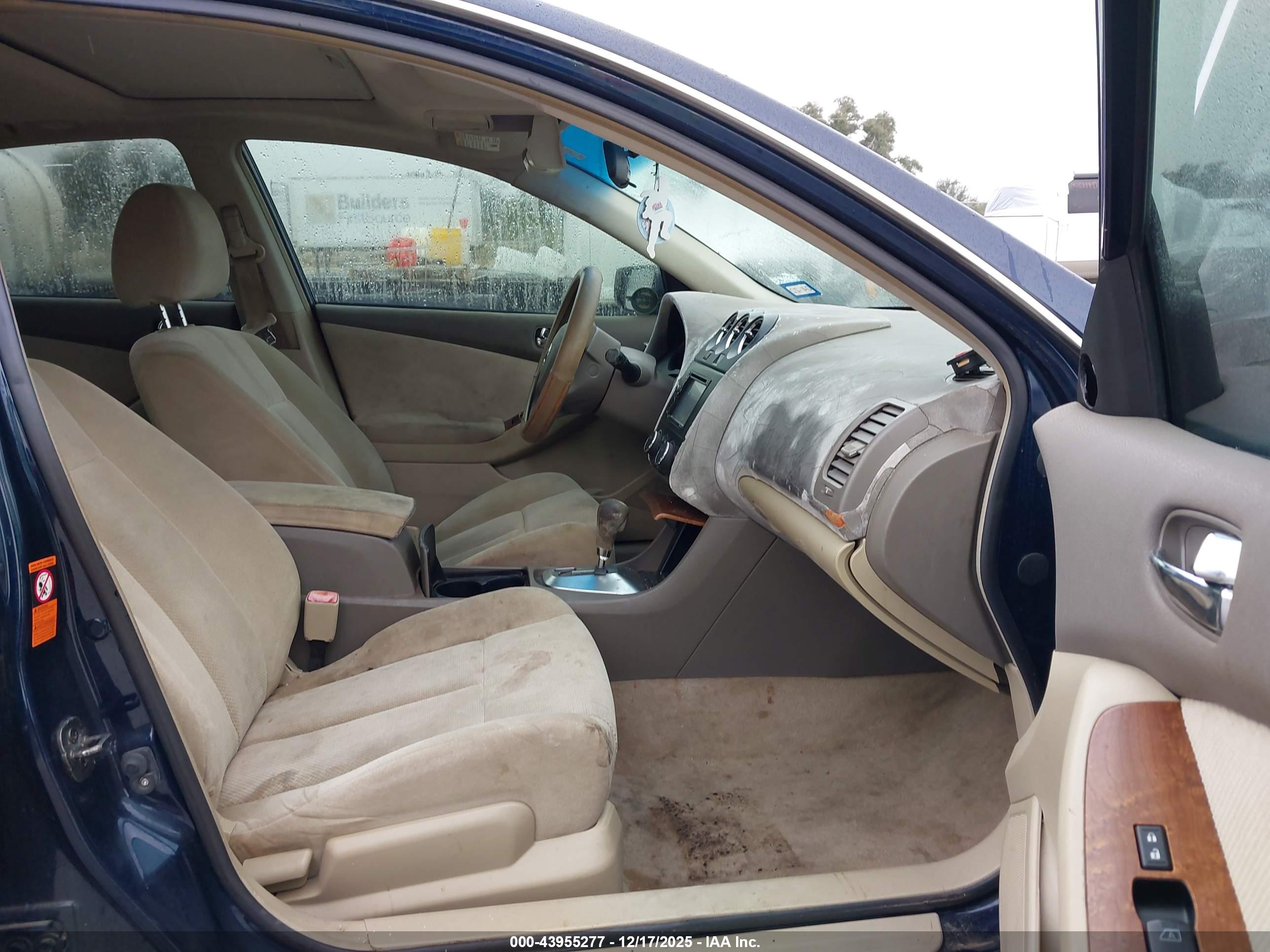 NISSAN ALTIMA image 5