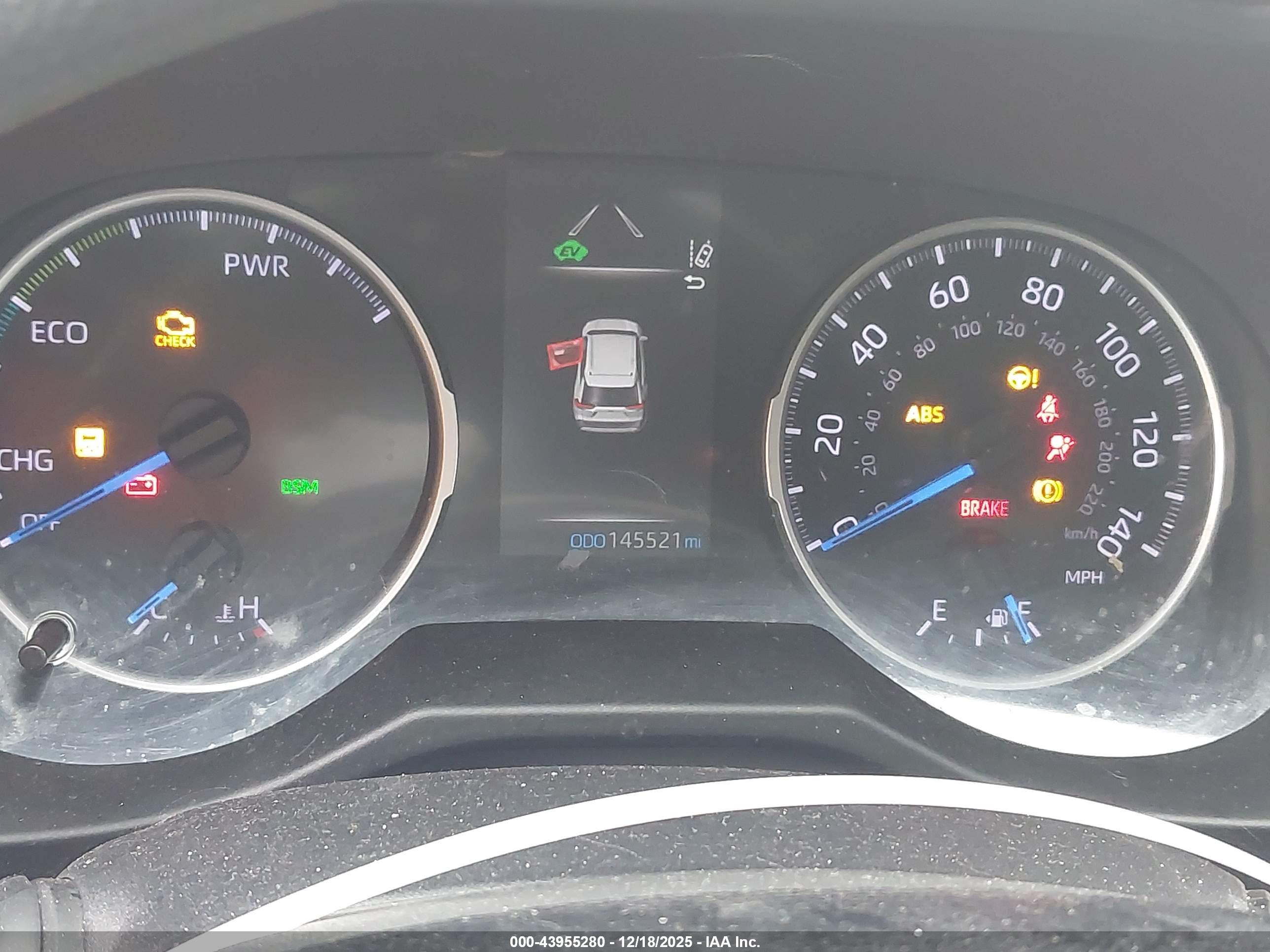 TOYOTA RAV4 image 7