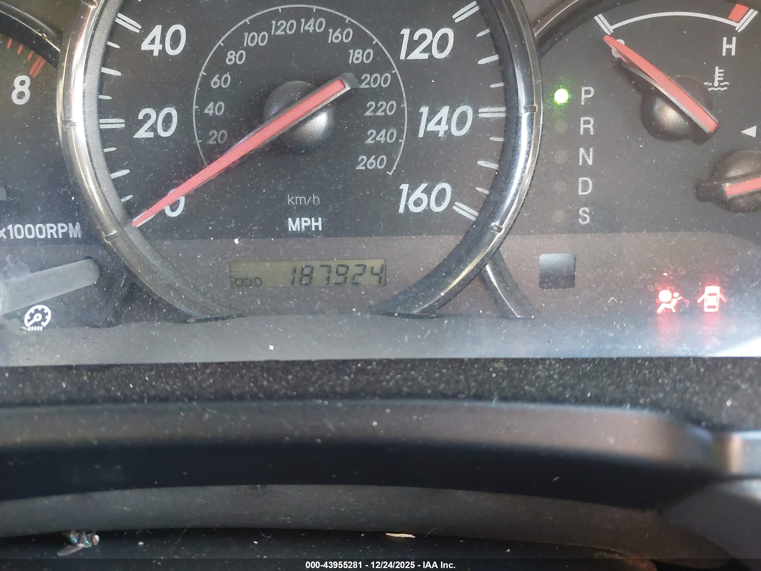TOYOTA CAMRY image 7
