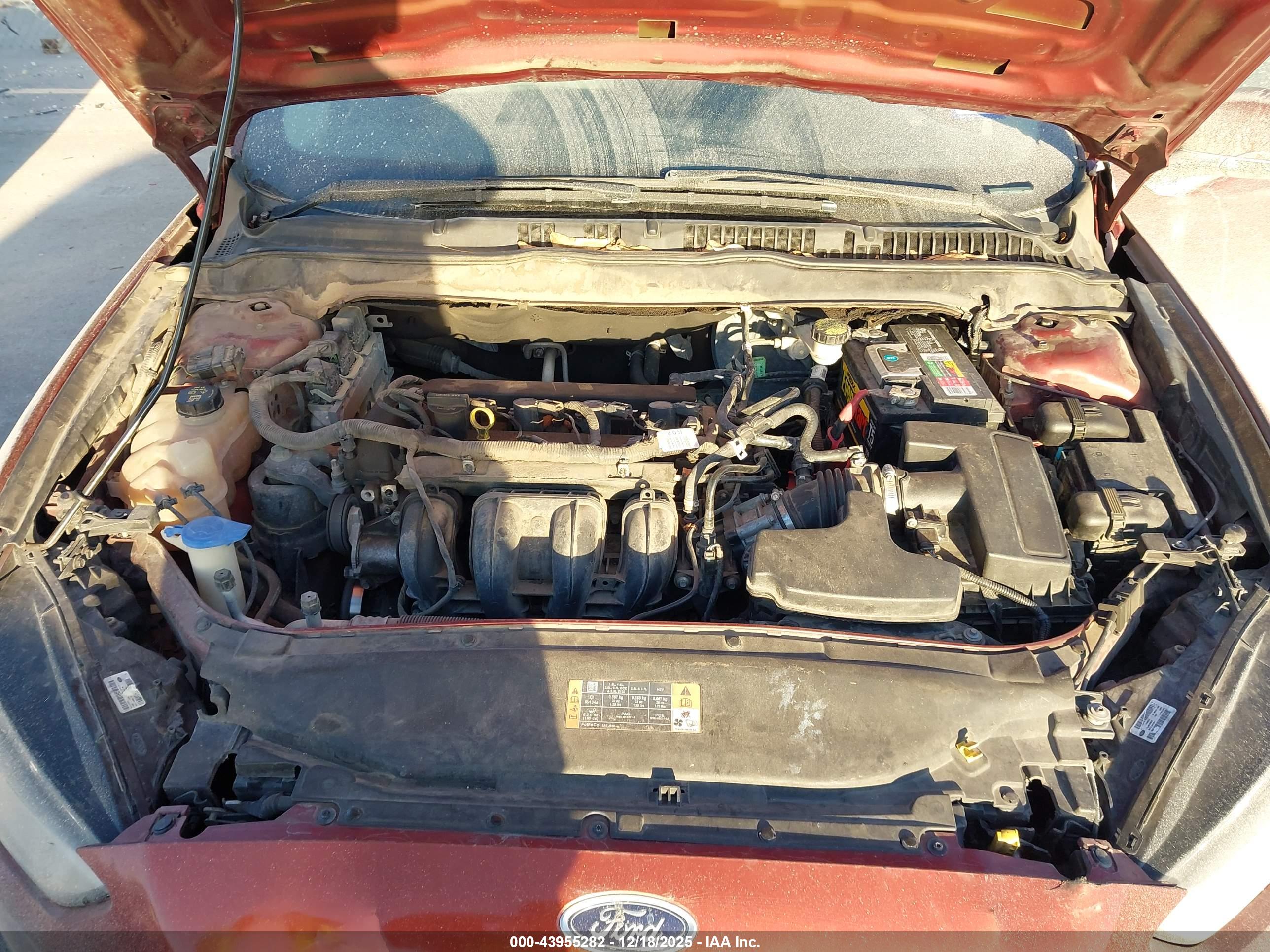 FORD FUSION image 10