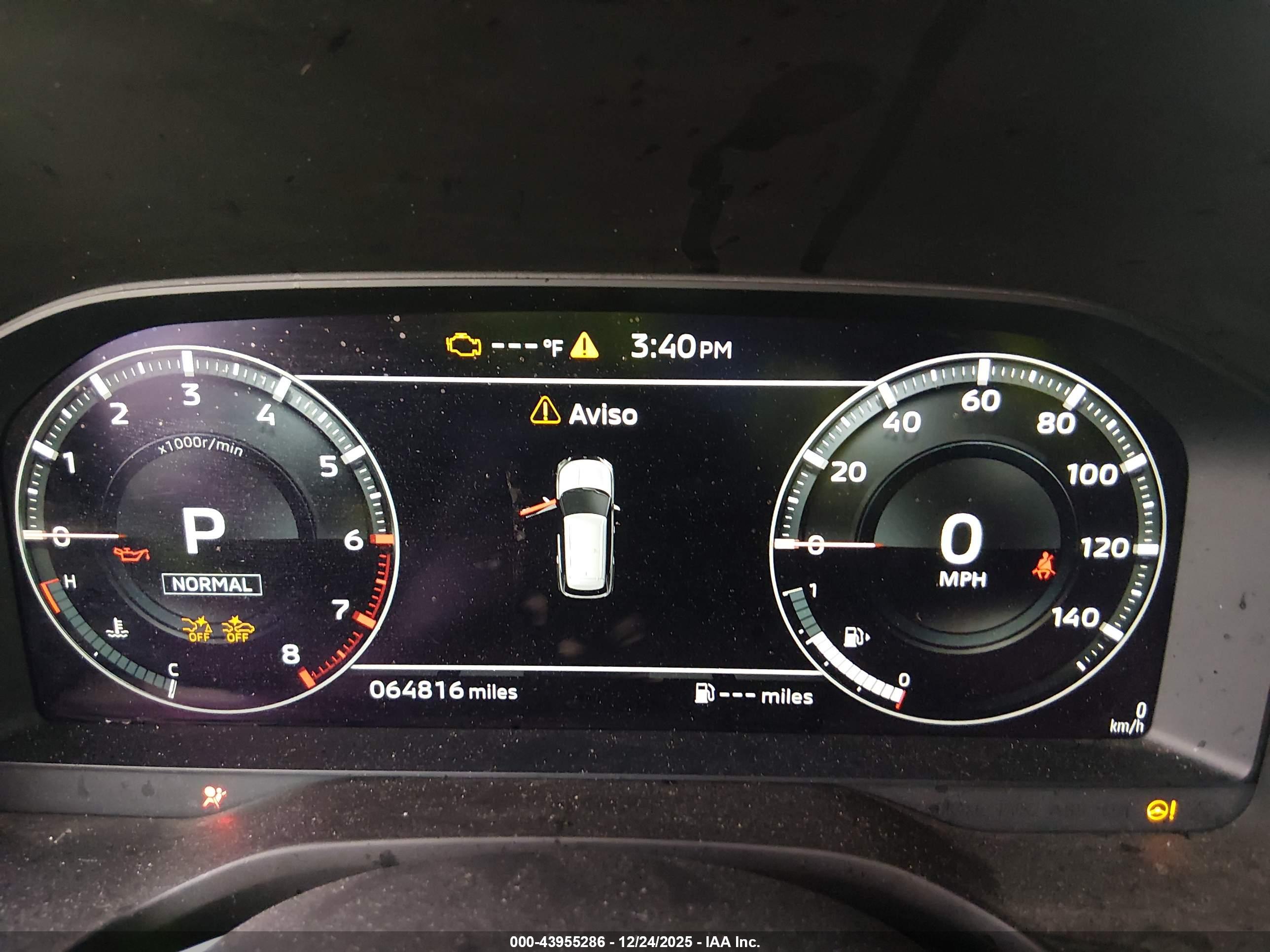 MITSUBISHI OUTLANDER image 7